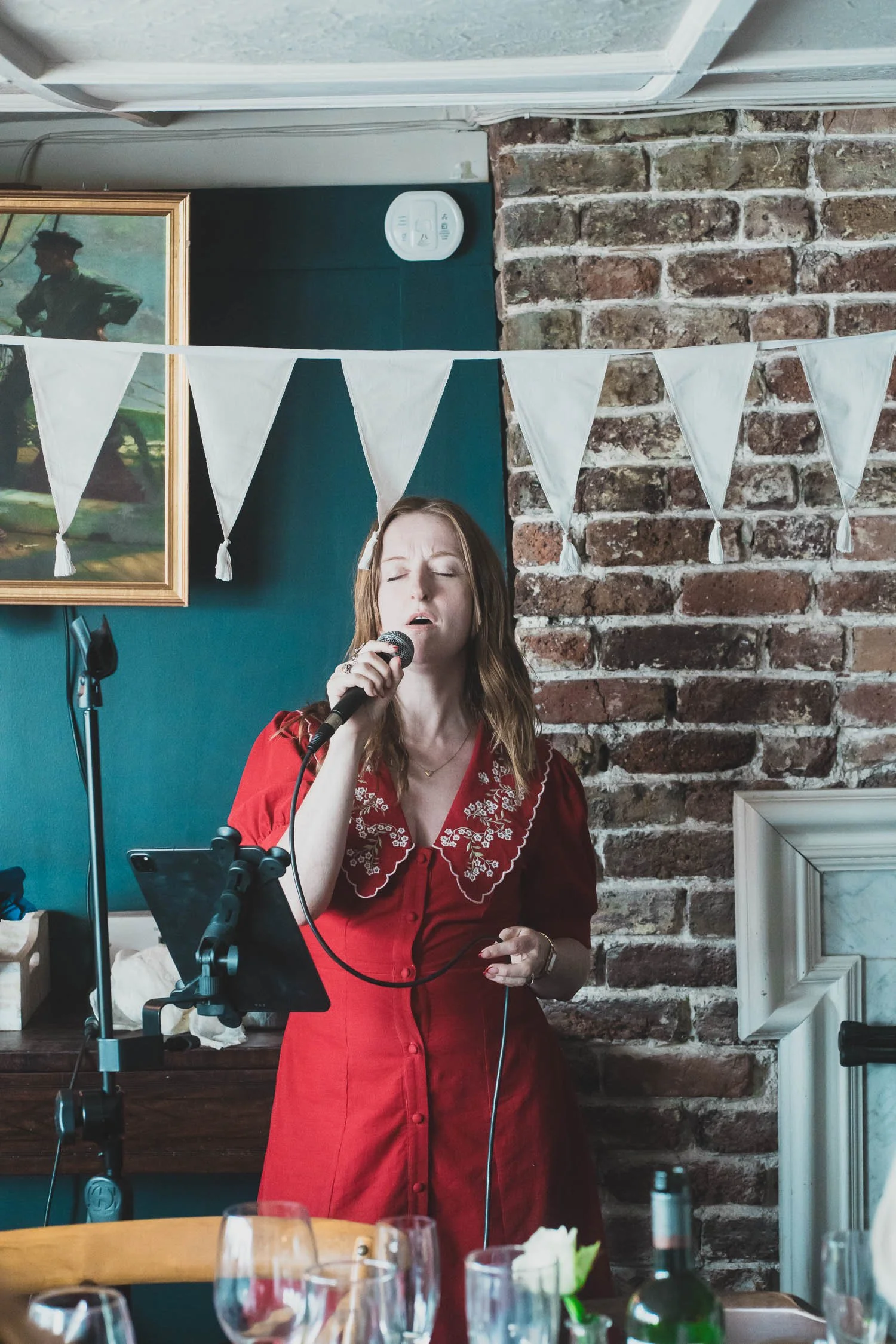468-southwark-register-office-cutty-sark-pub-greenwich-wedding-photographer-london.jpg
