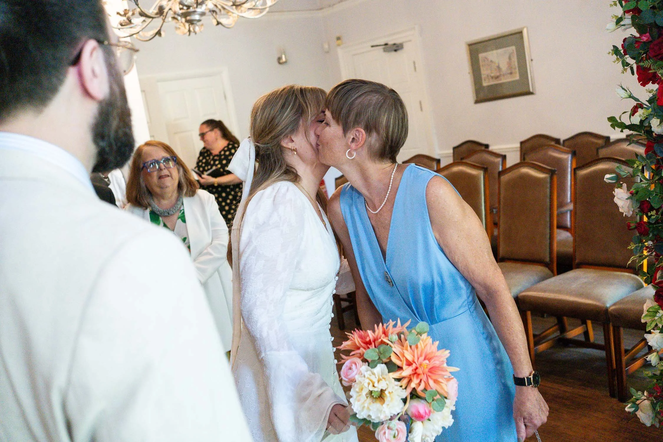 031-camberwell-house-wedding-southwark-register-office-the-hill-streatham-wedding-reception.jpg