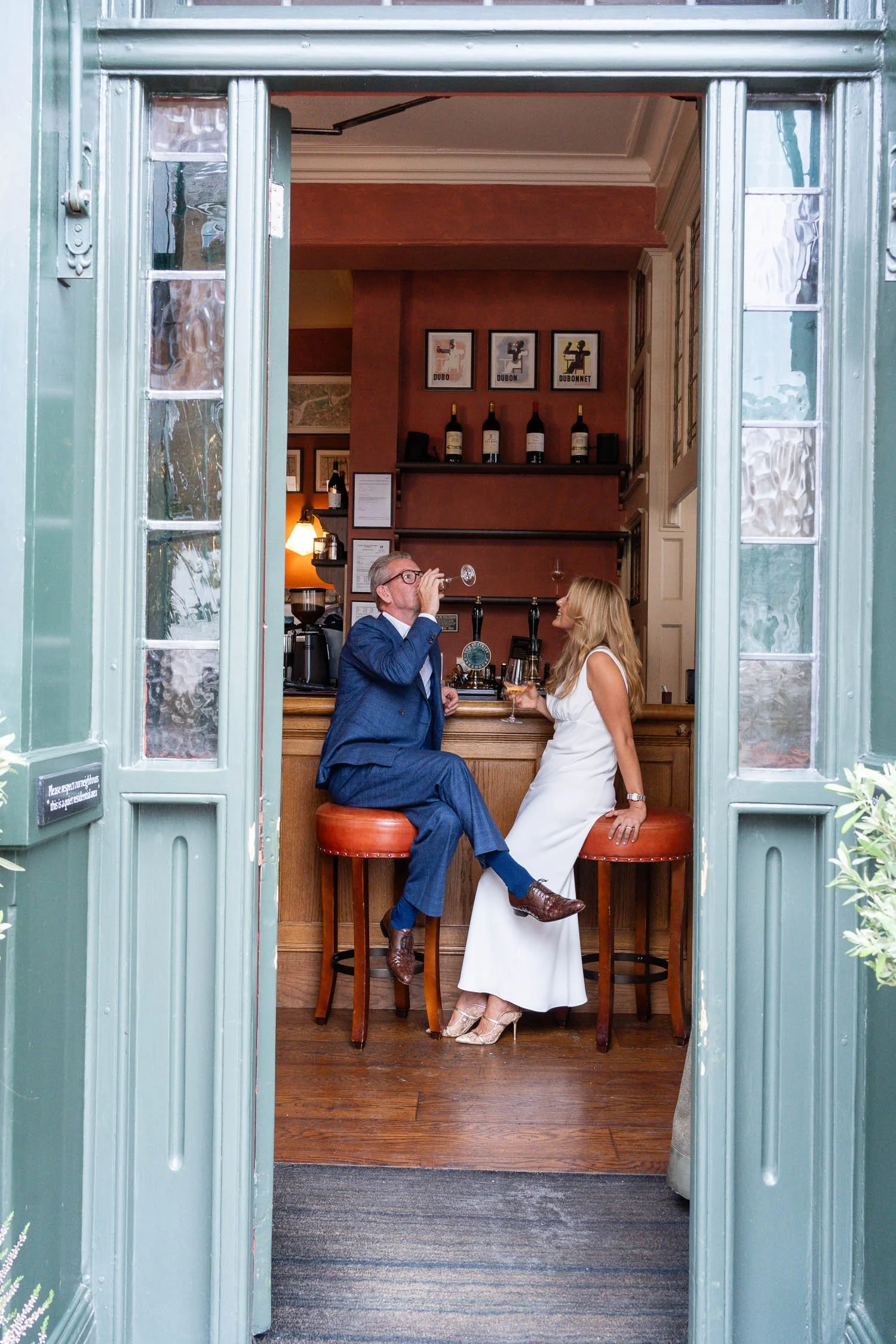 001-chelsea-old-town-hall-the-surprise-pub-wedding-reception.jpg