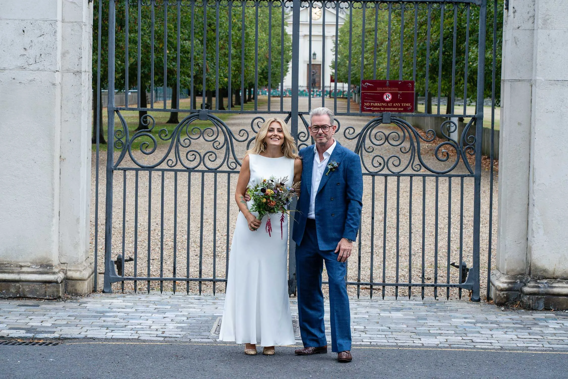 025-chelsea-old-town-hall-the-surprise-pub-wedding-reception.jpg