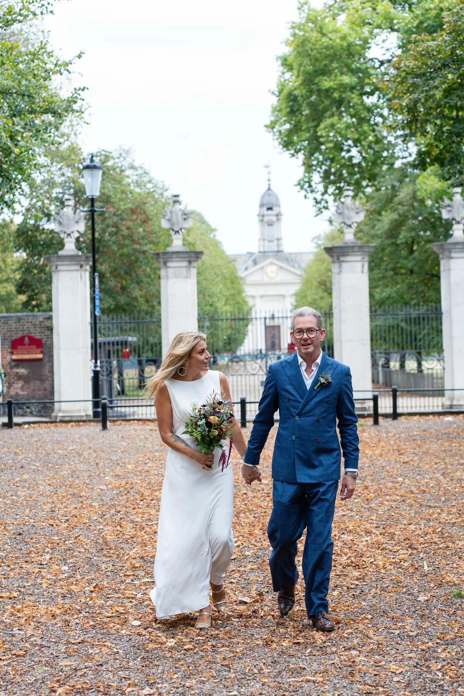 036-chelsea-old-town-hall-the-surprise-pub-wedding-reception.jpg