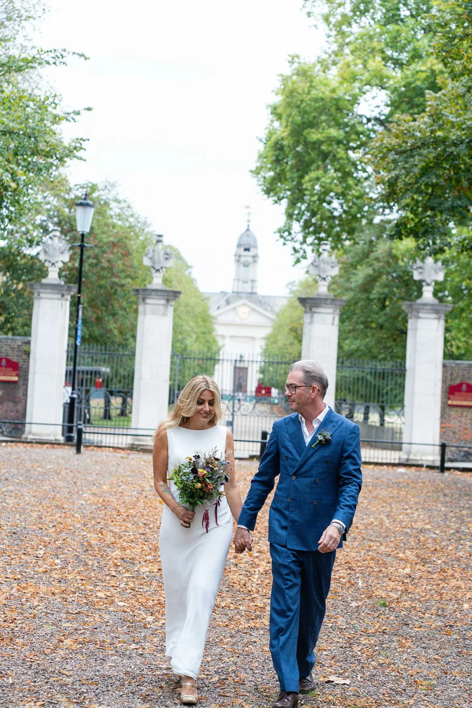 037-chelsea-old-town-hall-the-surprise-pub-wedding-reception.jpg