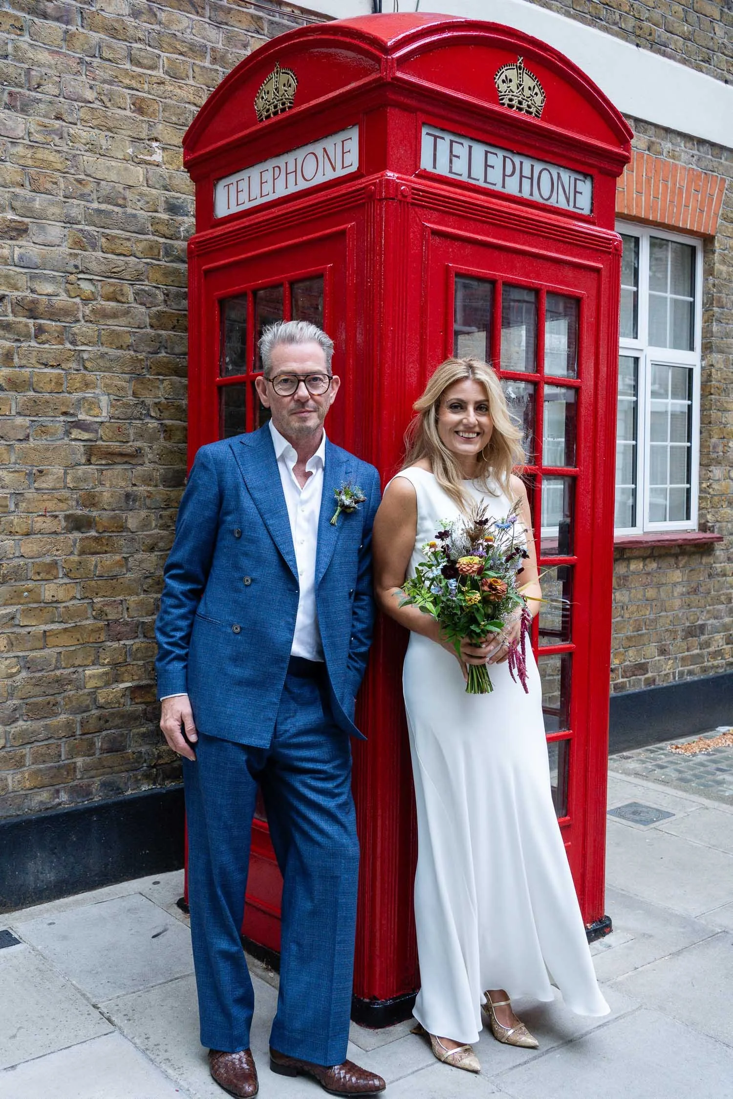 050-chelsea-old-town-hall-the-surprise-pub-wedding-reception.jpg
