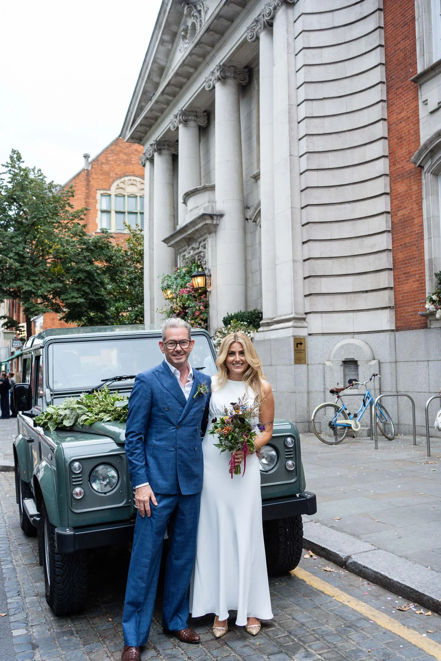 074-chelsea-old-town-hall-the-surprise-pub-wedding-reception.jpg