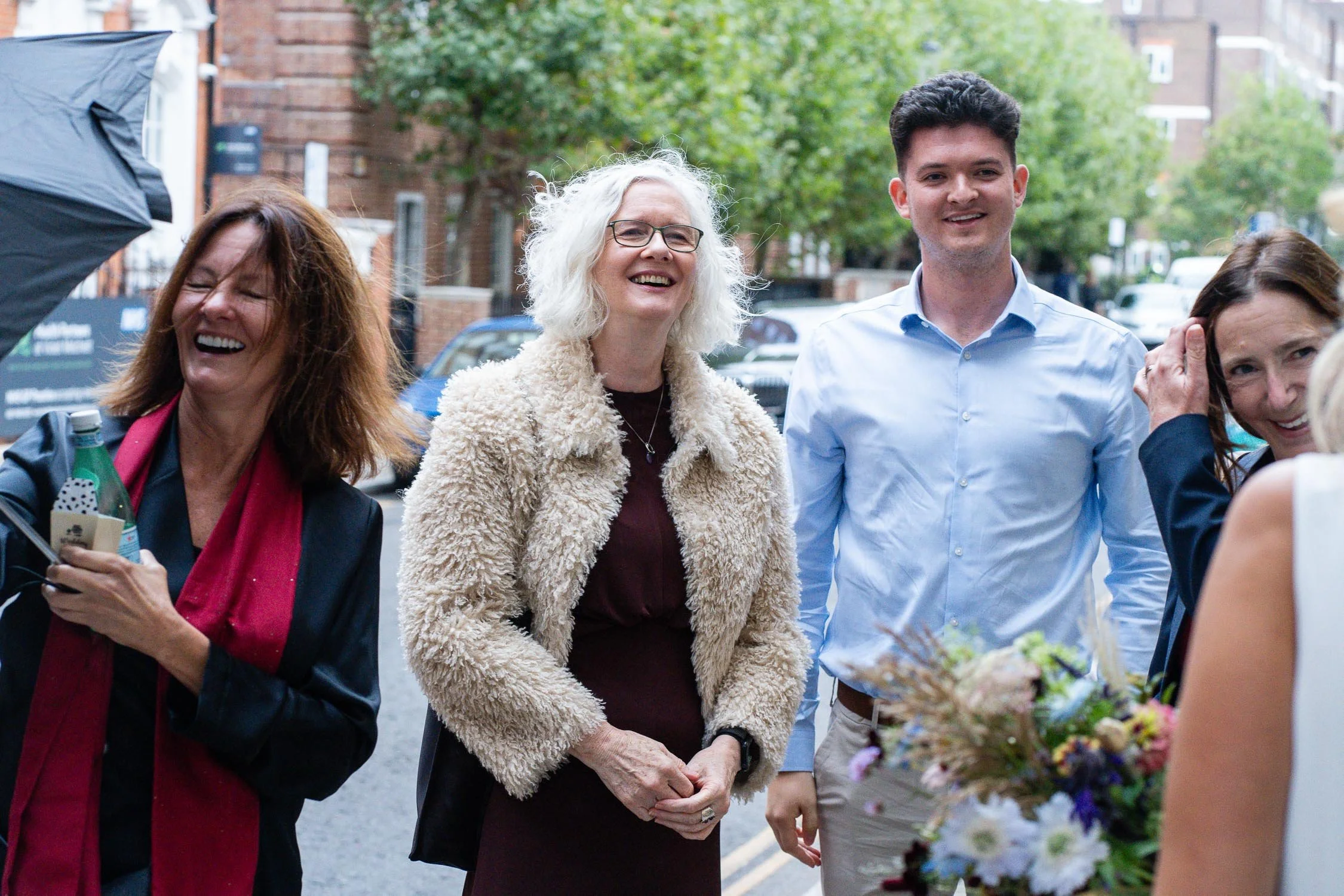 079-chelsea-old-town-hall-the-surprise-pub-wedding-reception.jpg