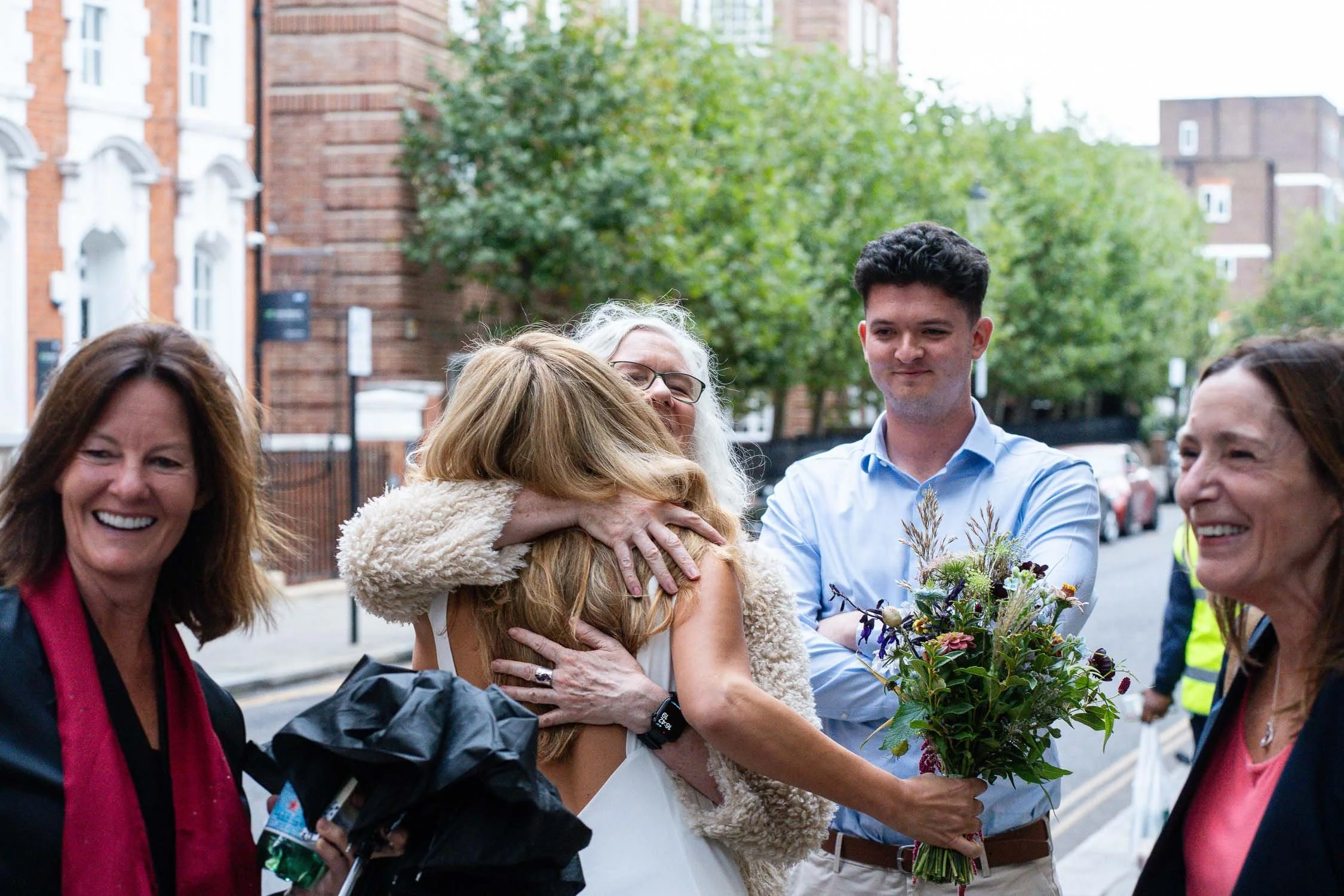 080-chelsea-old-town-hall-the-surprise-pub-wedding-reception.jpg