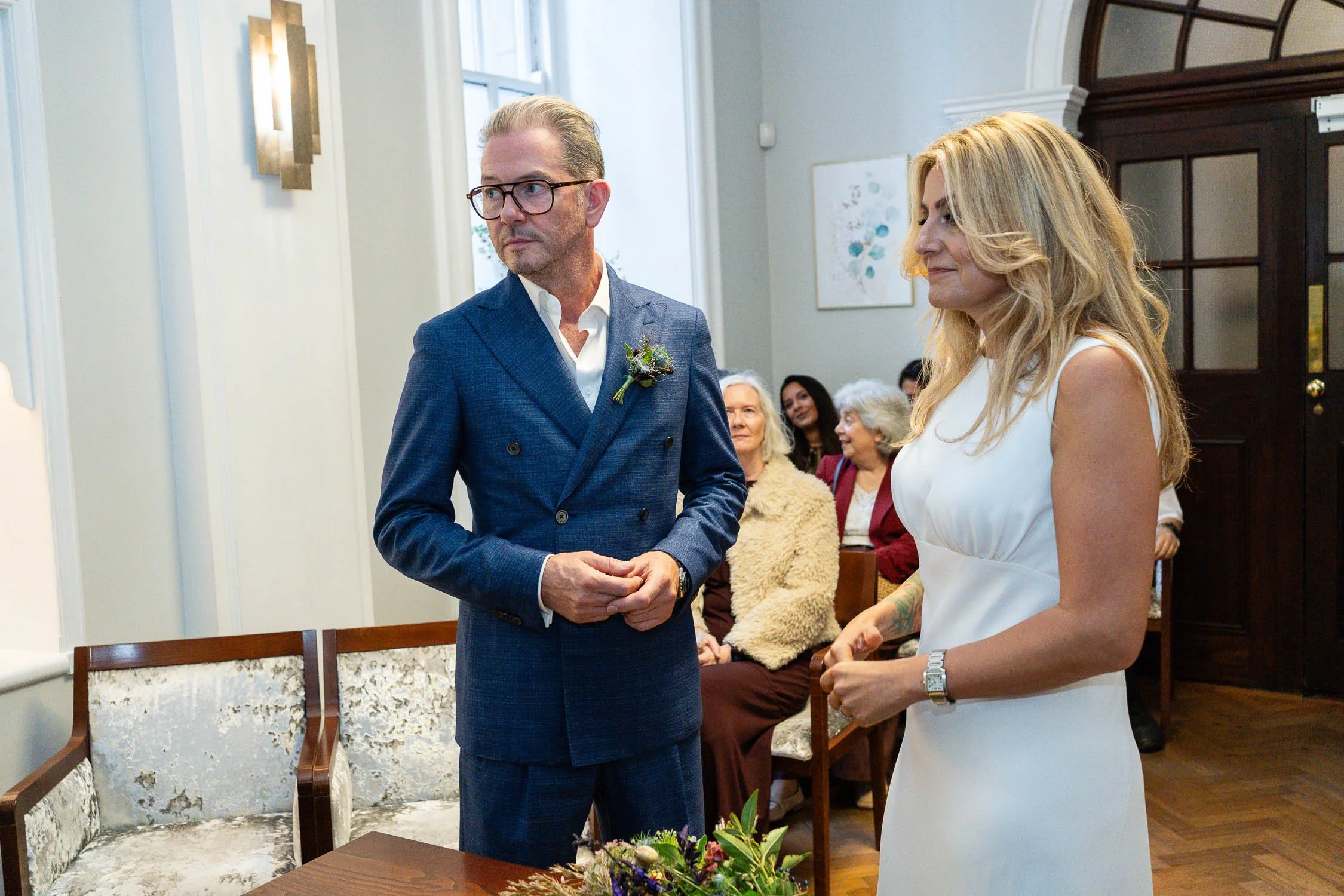 122-chelsea-old-town-hall-the-surprise-pub-wedding-reception.jpg