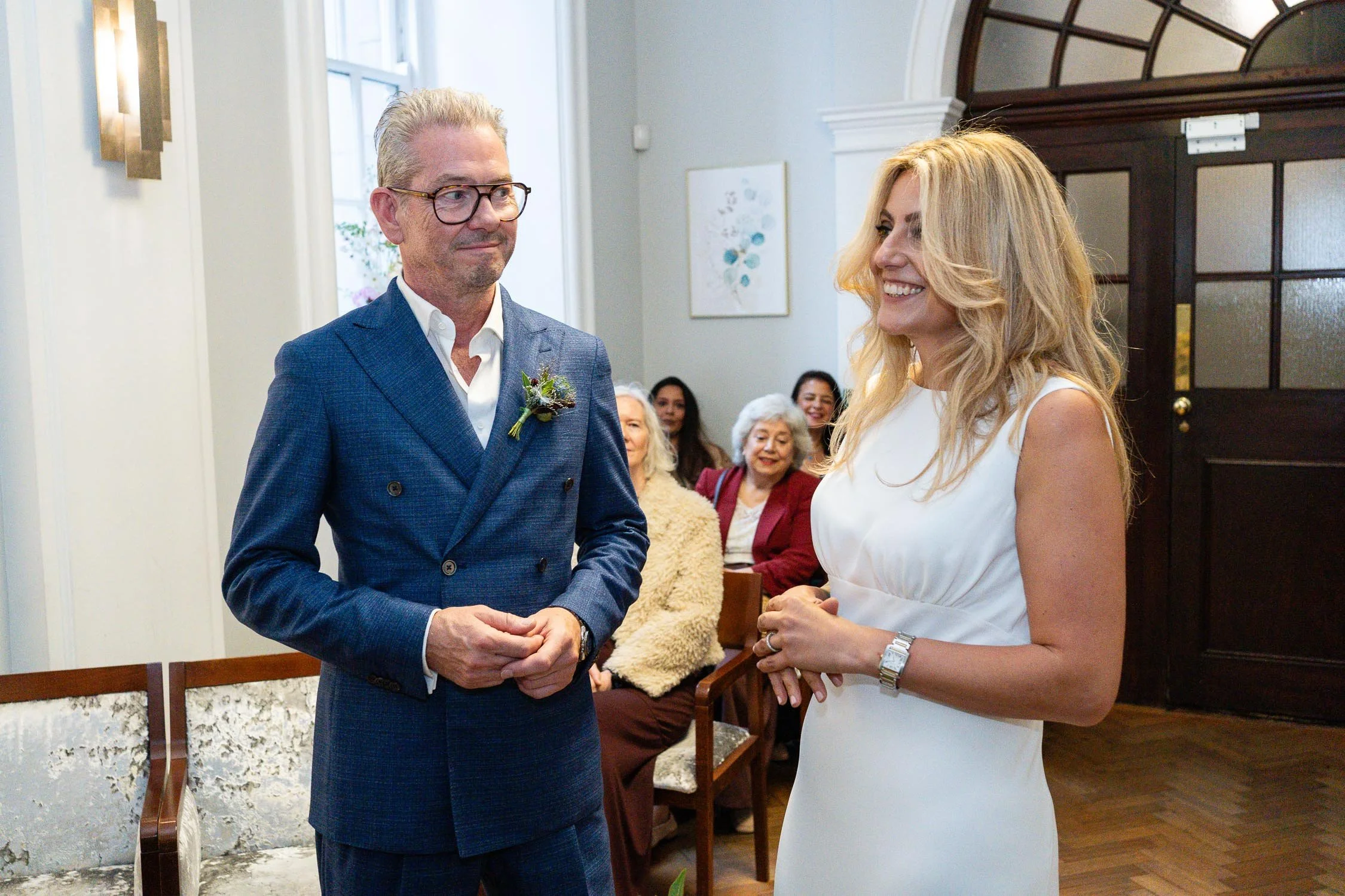 123-chelsea-old-town-hall-the-surprise-pub-wedding-reception.jpg