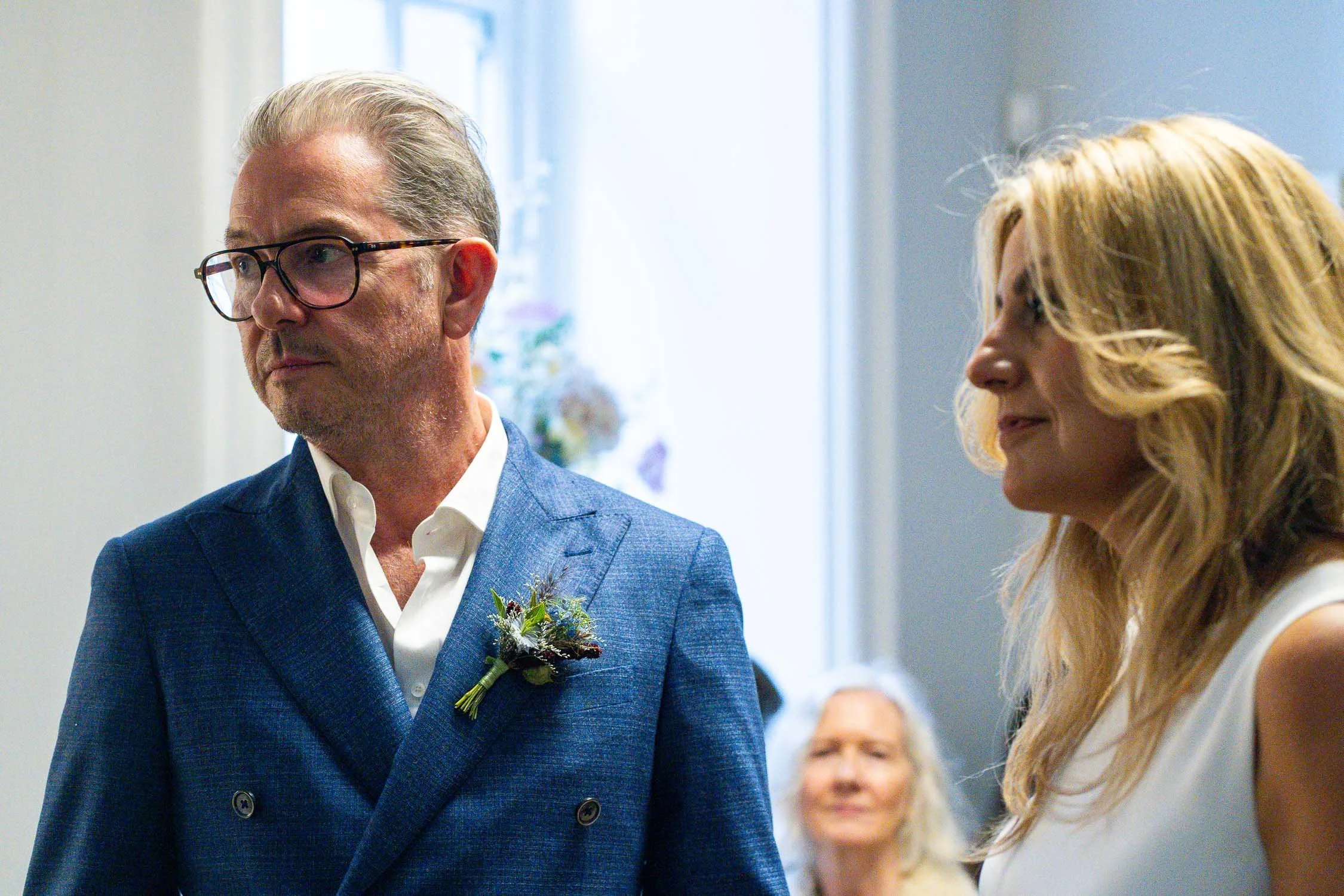 124-chelsea-old-town-hall-the-surprise-pub-wedding-reception.jpg