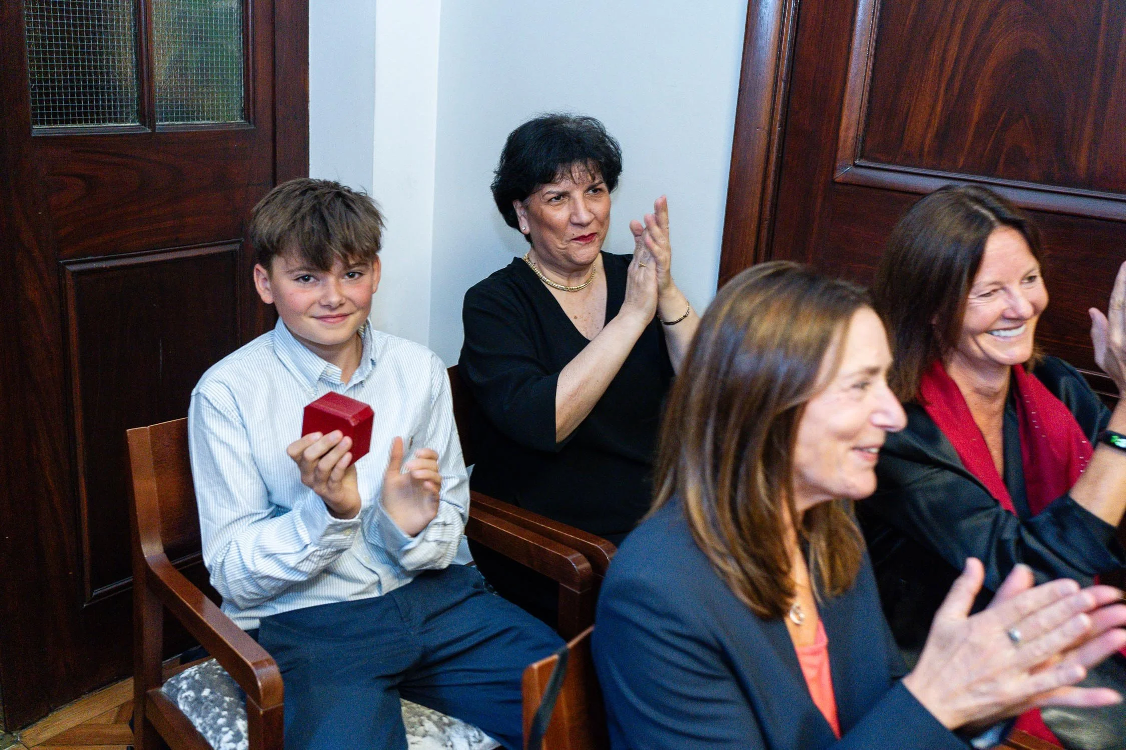 145-chelsea-old-town-hall-the-surprise-pub-wedding-reception.jpg