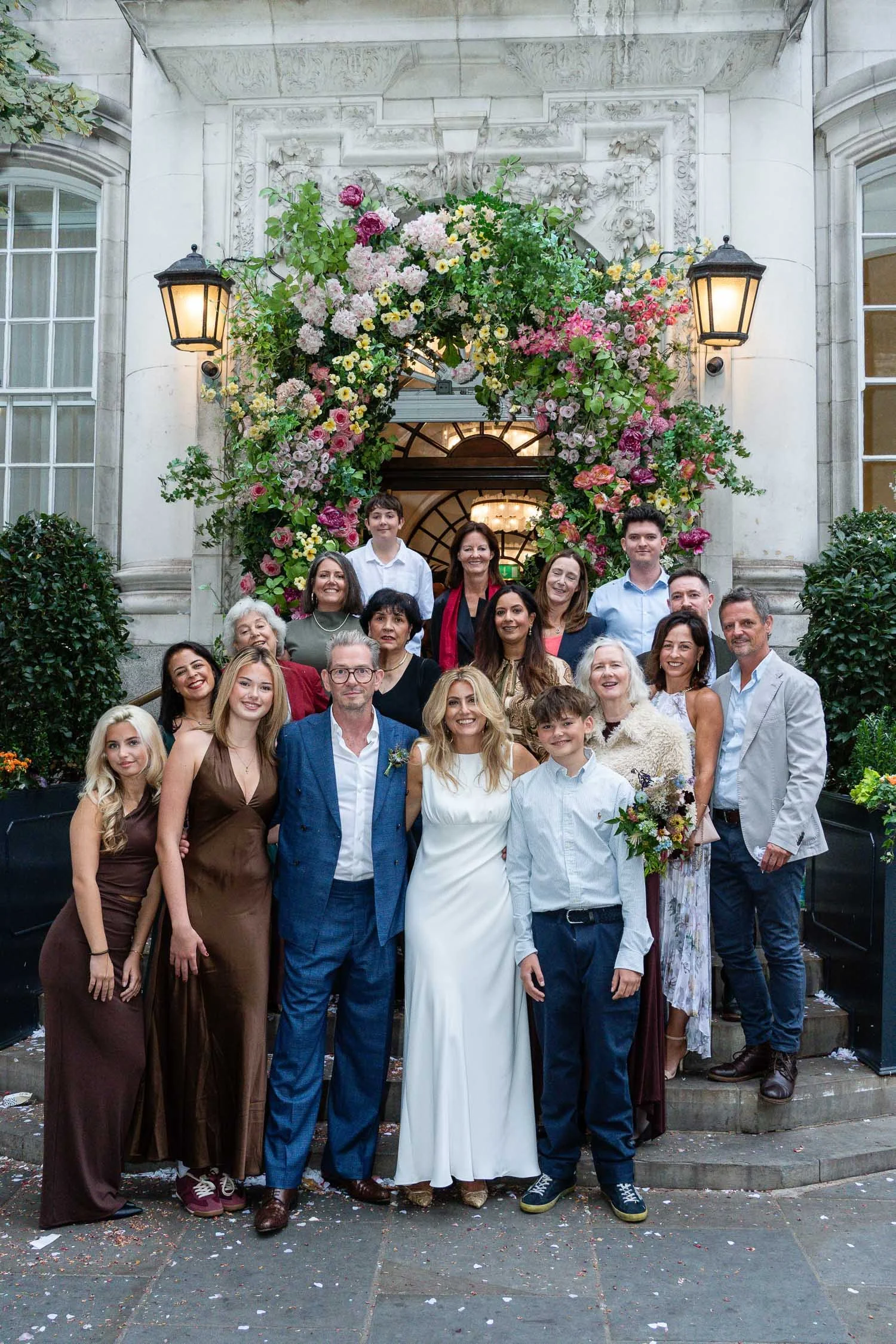 165-chelsea-old-town-hall-the-surprise-pub-wedding-reception.jpg