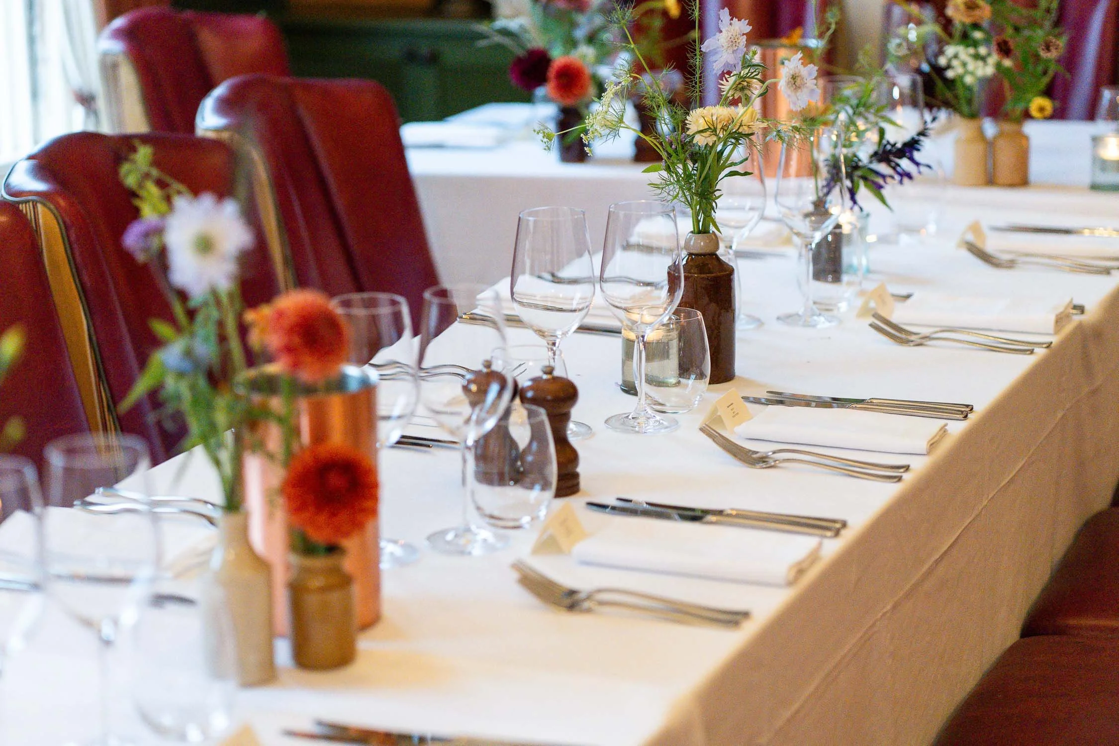 174-chelsea-old-town-hall-the-surprise-pub-wedding-reception.jpg
