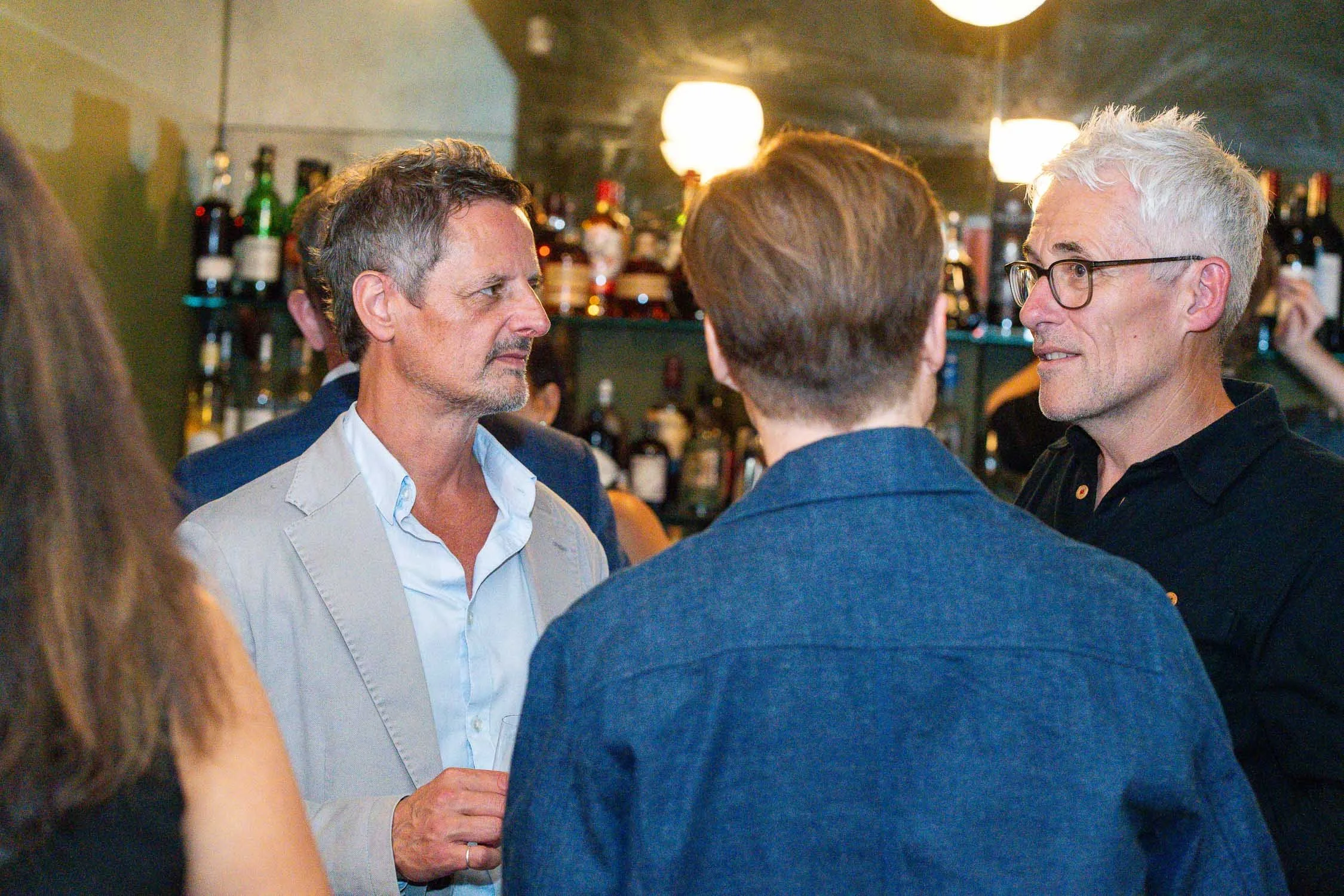 202-chelsea-old-town-hall-the-surprise-pub-wedding-reception.jpg