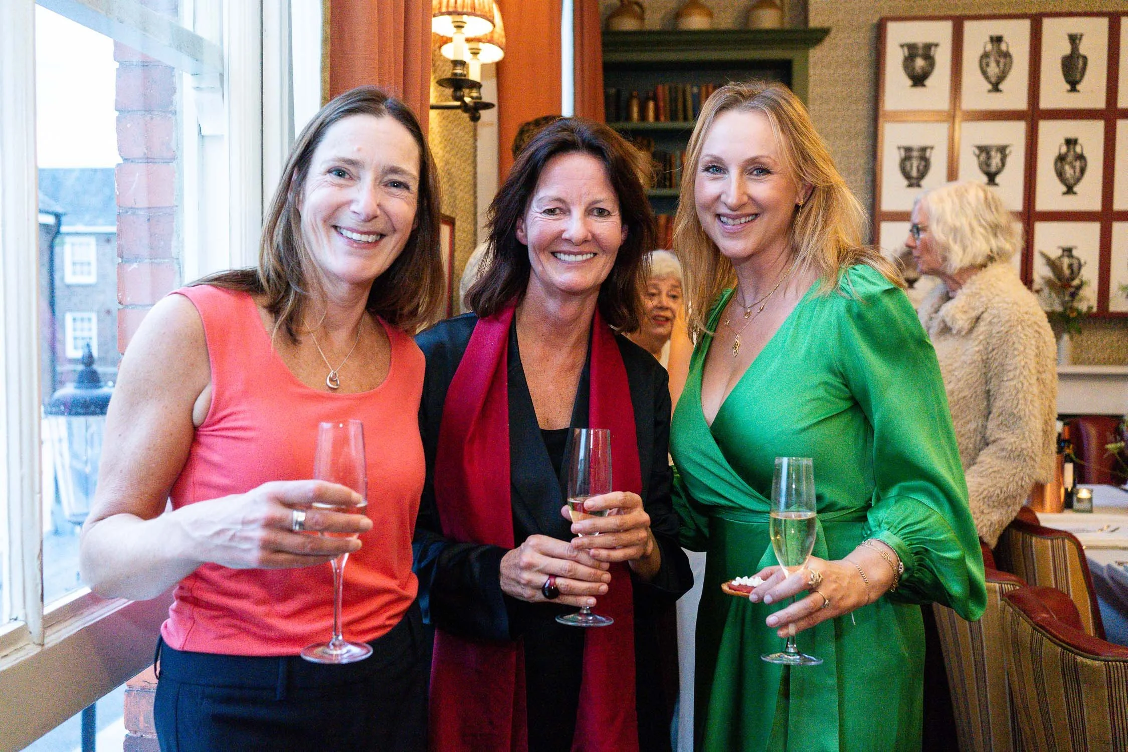 216-chelsea-old-town-hall-the-surprise-pub-wedding-reception.jpg