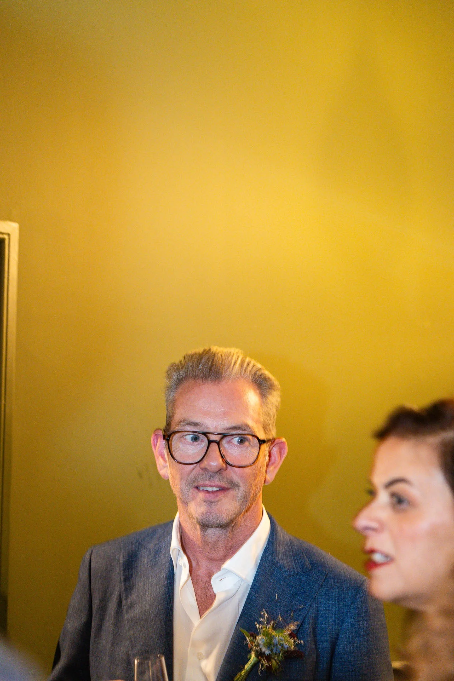 239-chelsea-old-town-hall-the-surprise-pub-wedding-reception.jpg