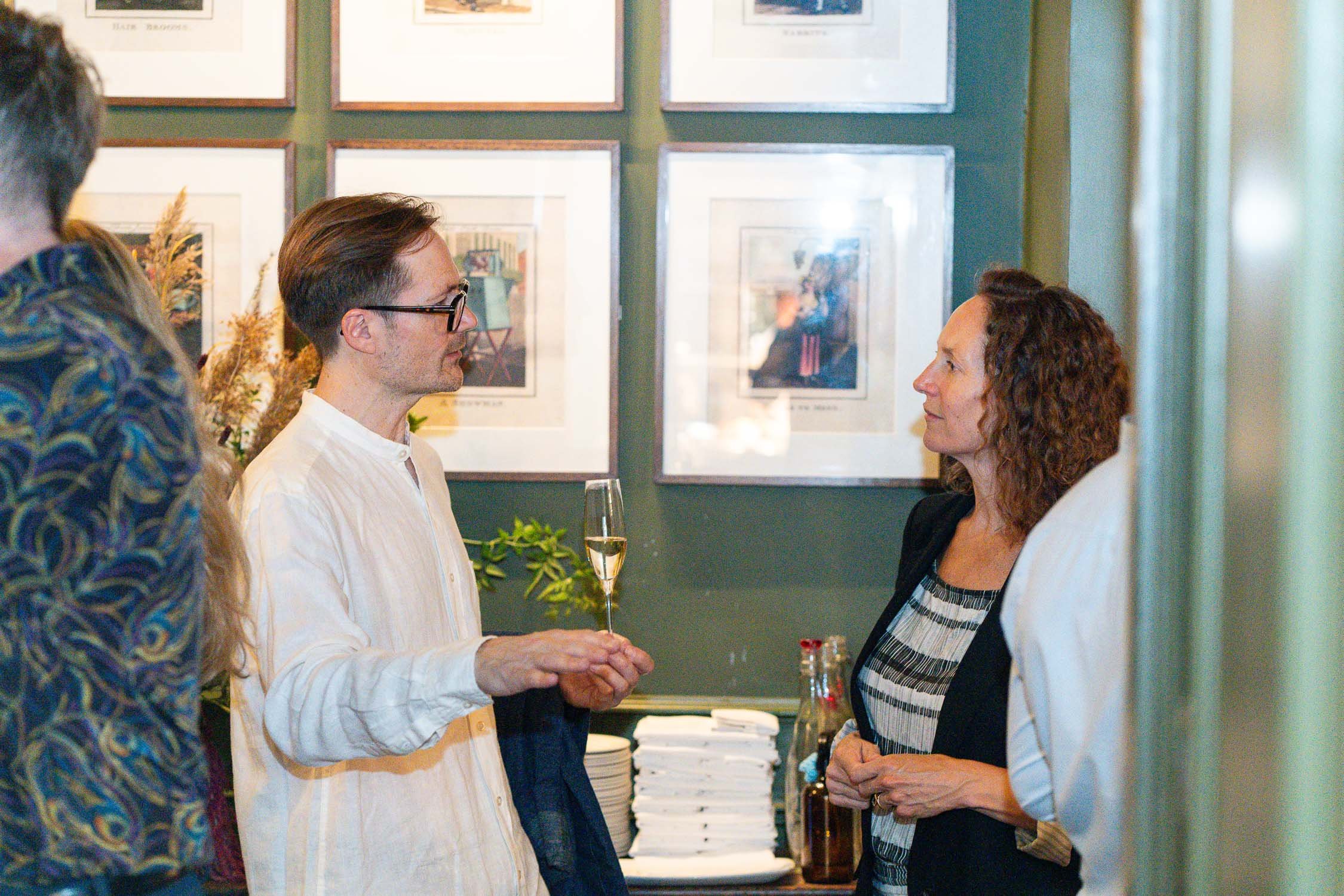 245-chelsea-old-town-hall-the-surprise-pub-wedding-reception.jpg