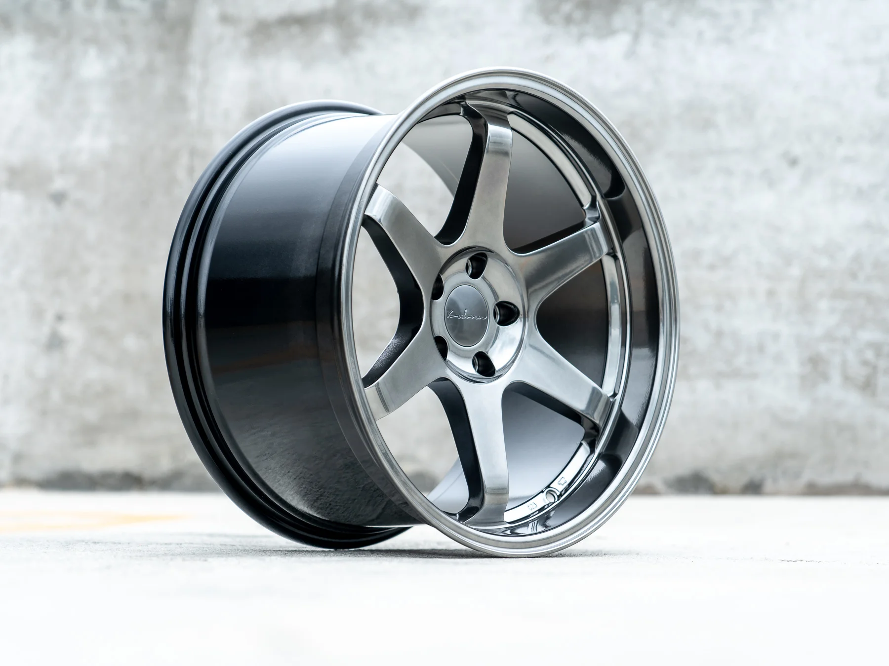Forme10 - Hyper Black-2.jpg