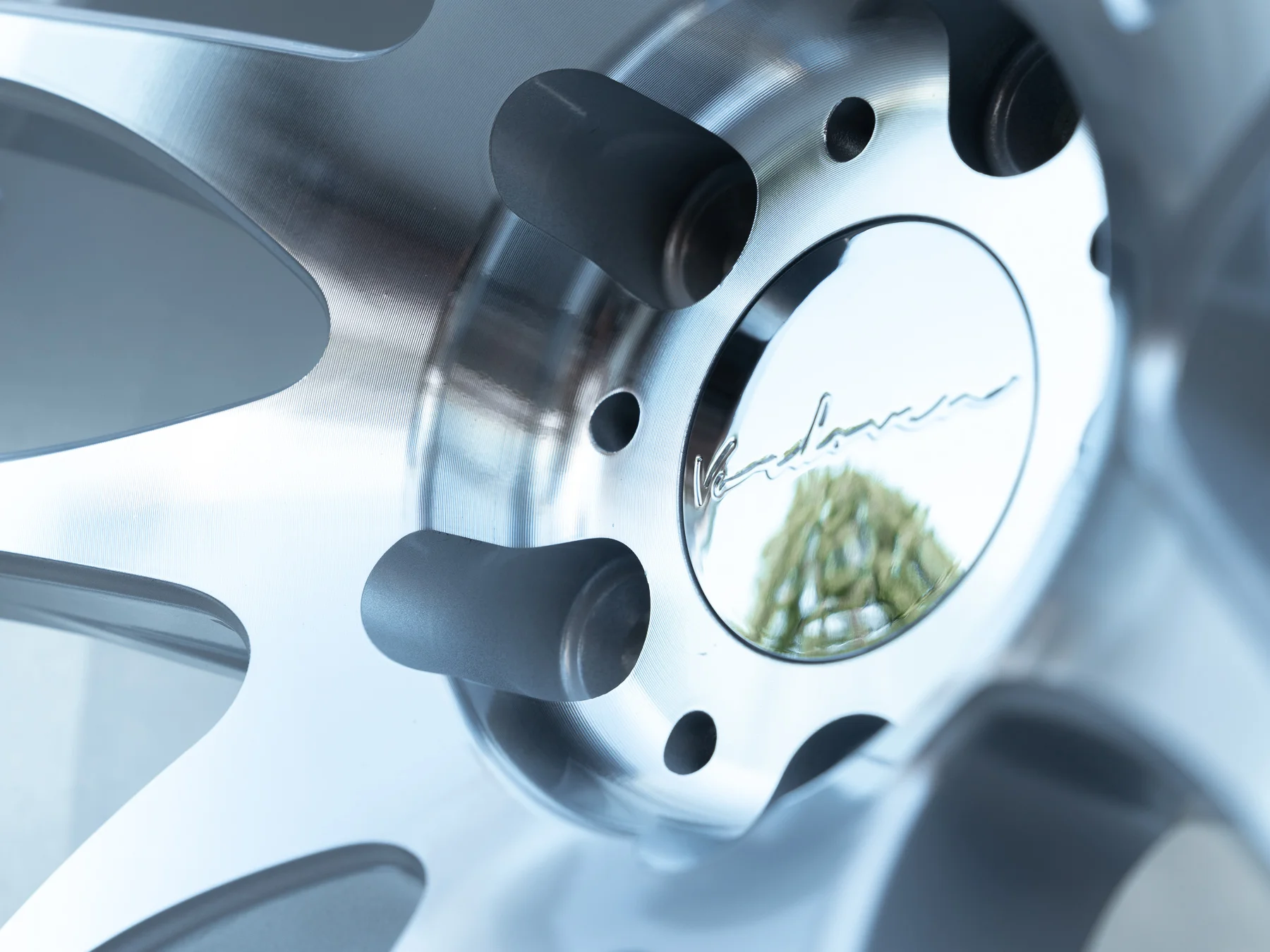 Forme 9 - Machined Silver-5.jpg