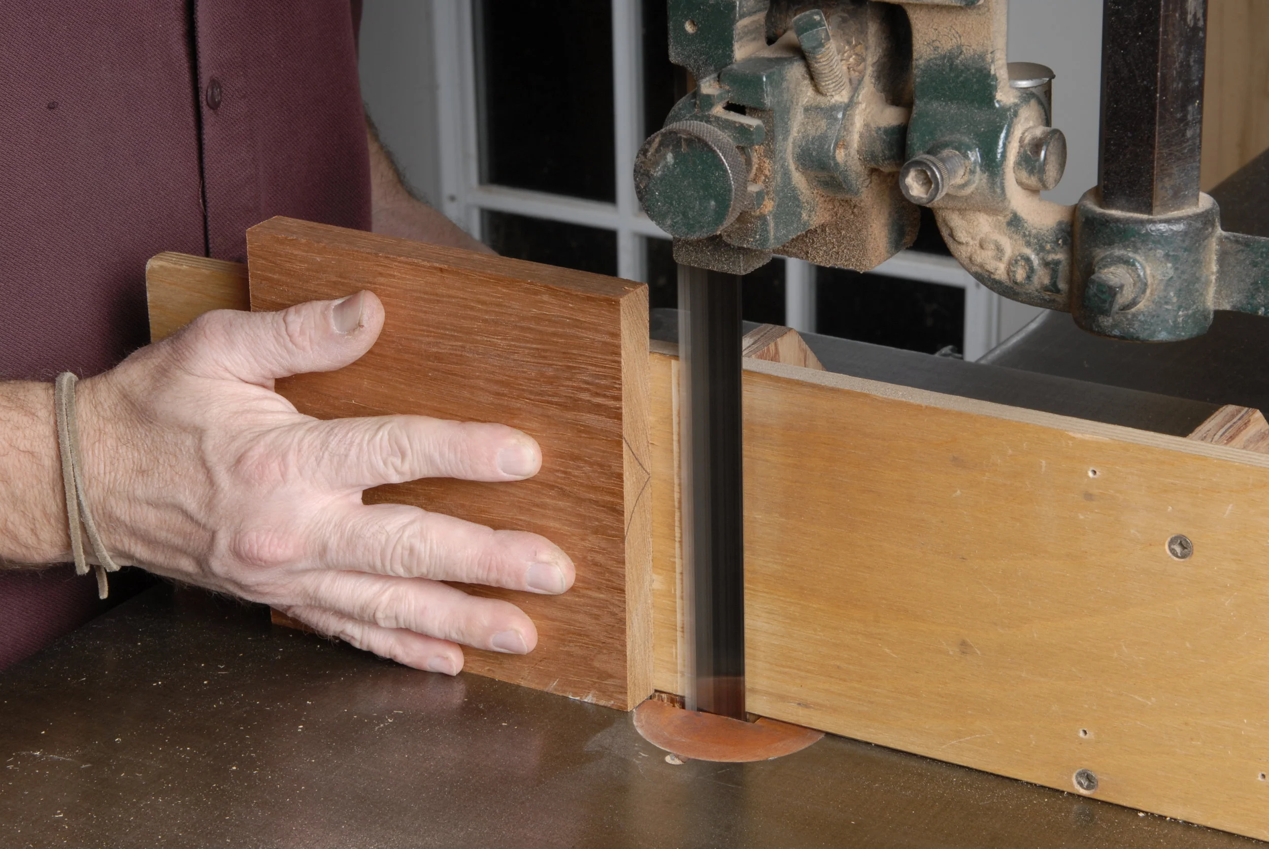 Resawing the veneer.JPG