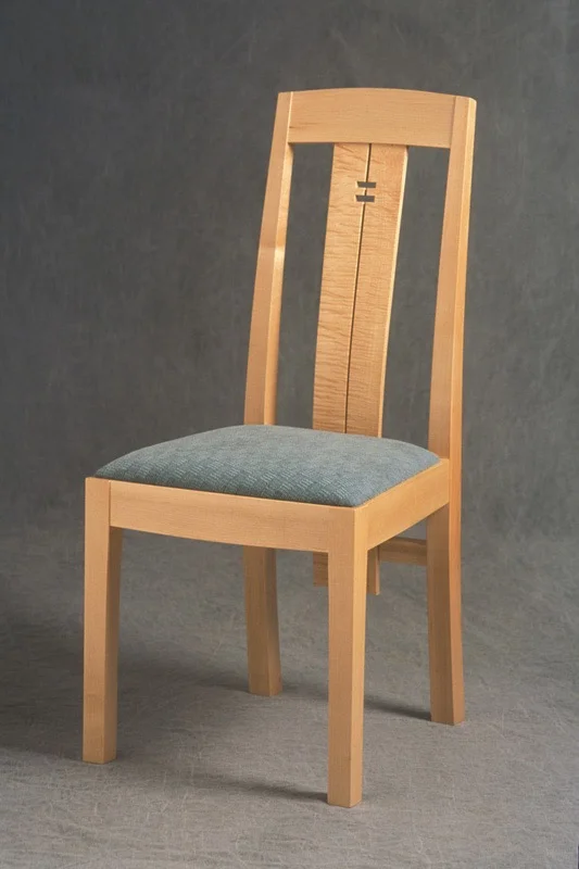 Maple Chair full200.JPG