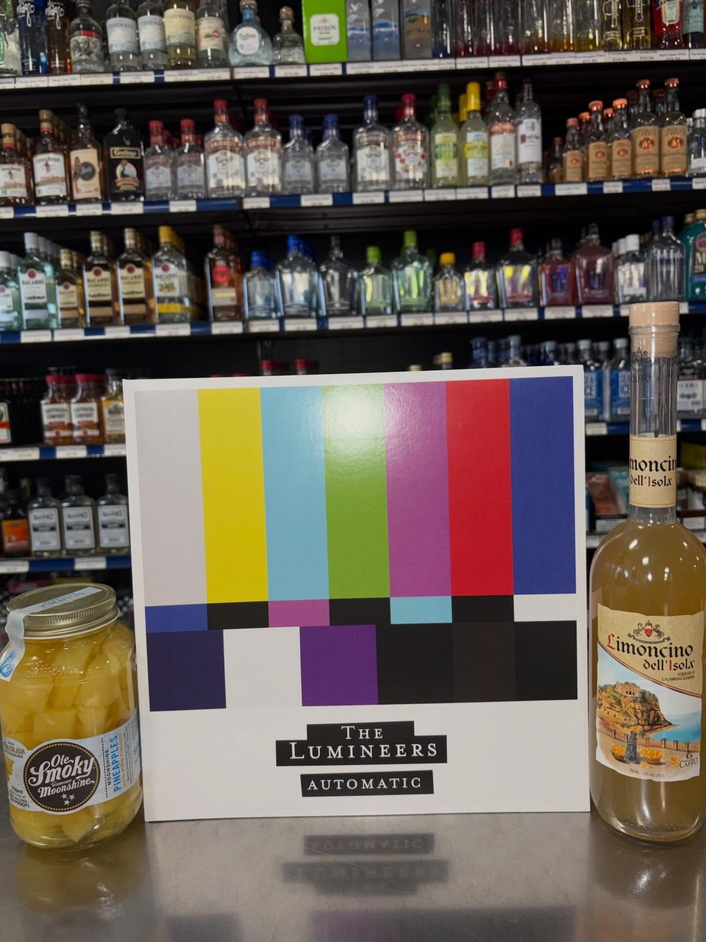 Pour a drink and let Automatic set the mood today 🍻🎶

#MoonshineLiquors #TheLumineers #VinylVibes #NowSpinning #CapeCod