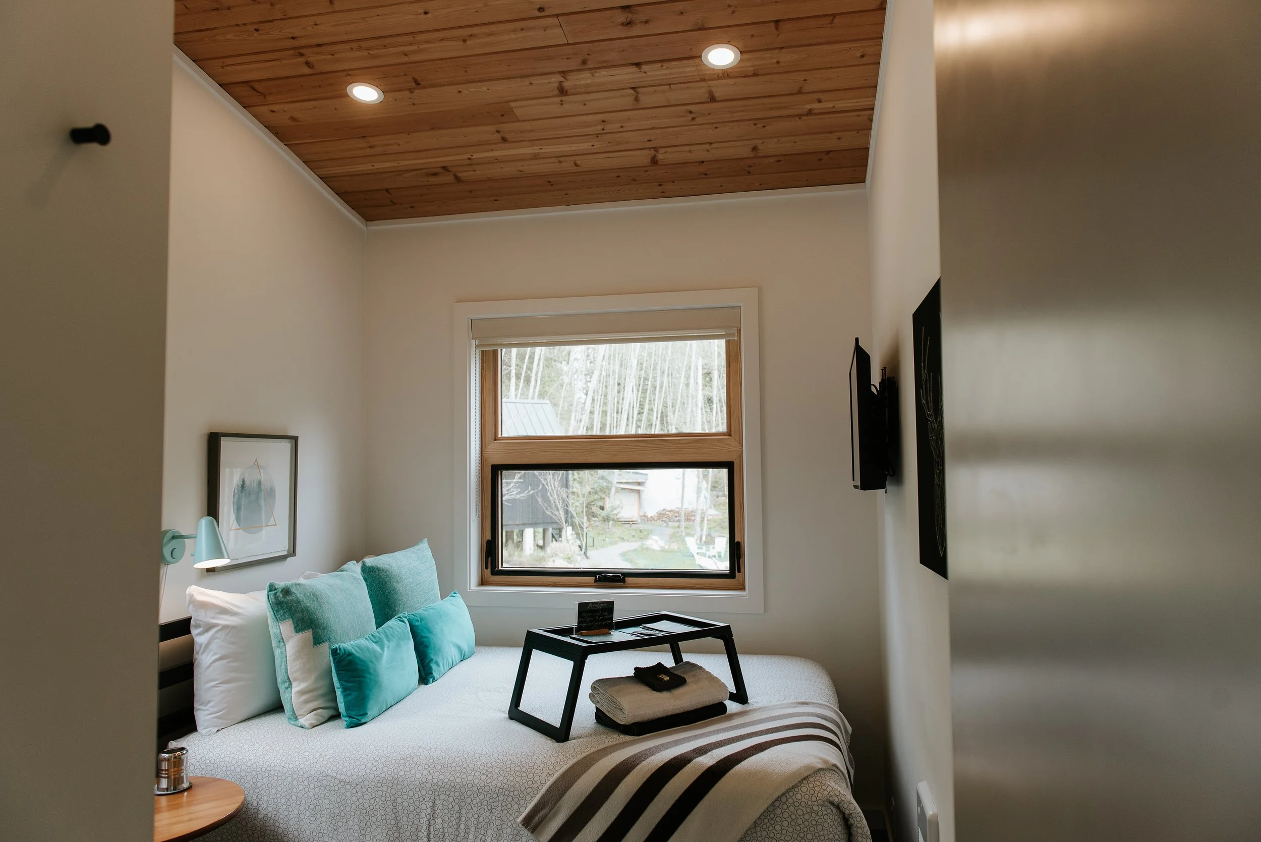 Copy of Nectar Yoga Retreat Turquoise Room Interior 05_2023 @RobinBonnerPhotography (3).jpg