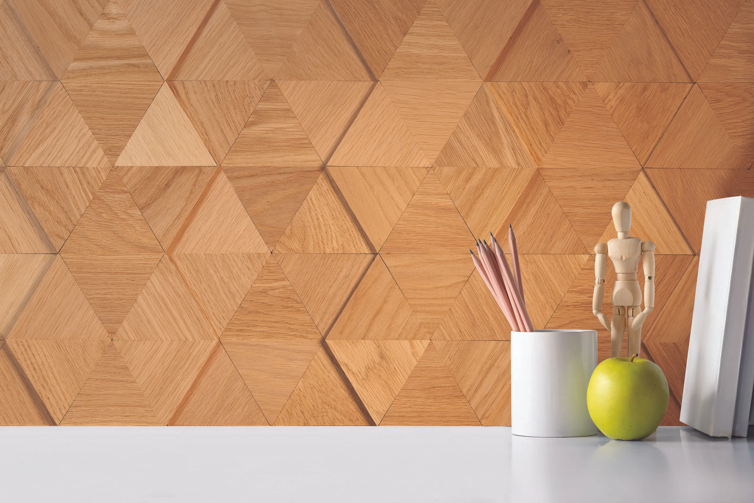 CloseUp_Lozenge_oak_LR.jpg