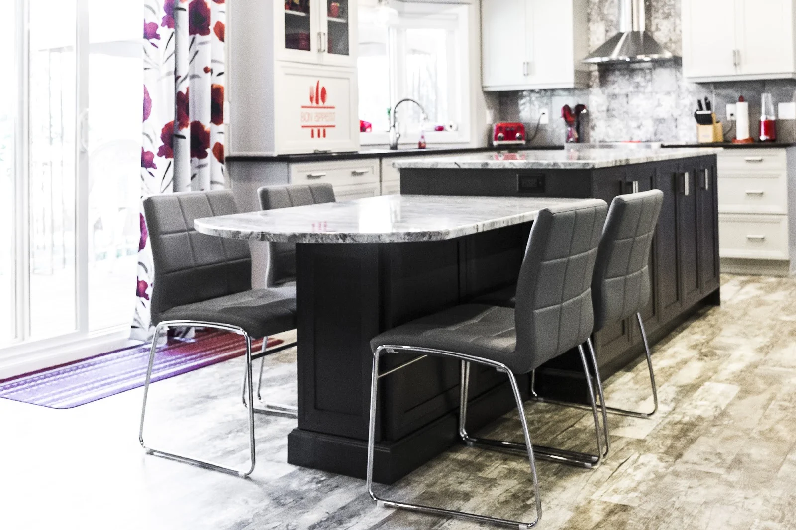 After shots of the revamped kitchen