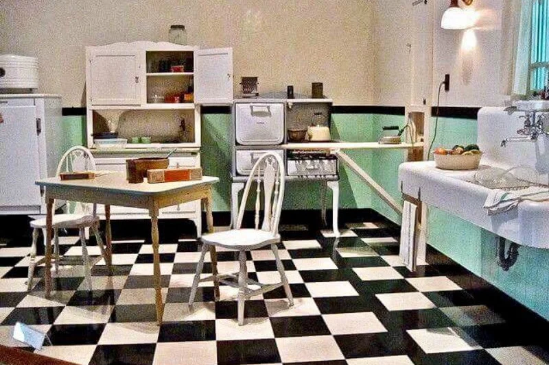 1920's Kitchen.jpg