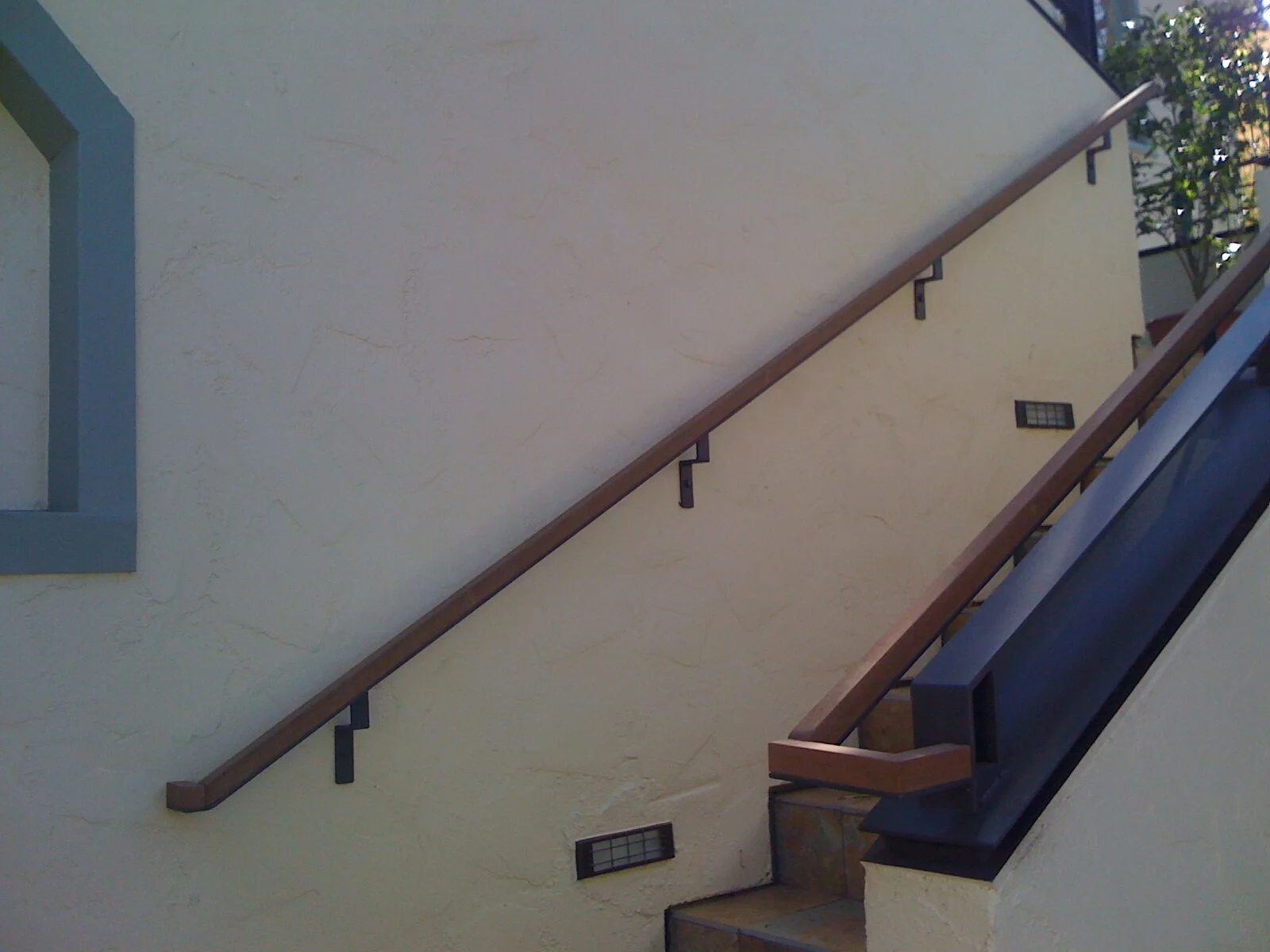 Berkeley-Remodel-Stair-Handrail-Railing-Wood.JPG