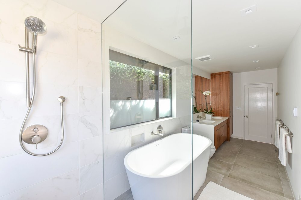 euclid_berkeley_remodel_bathroom_shower.jpeg