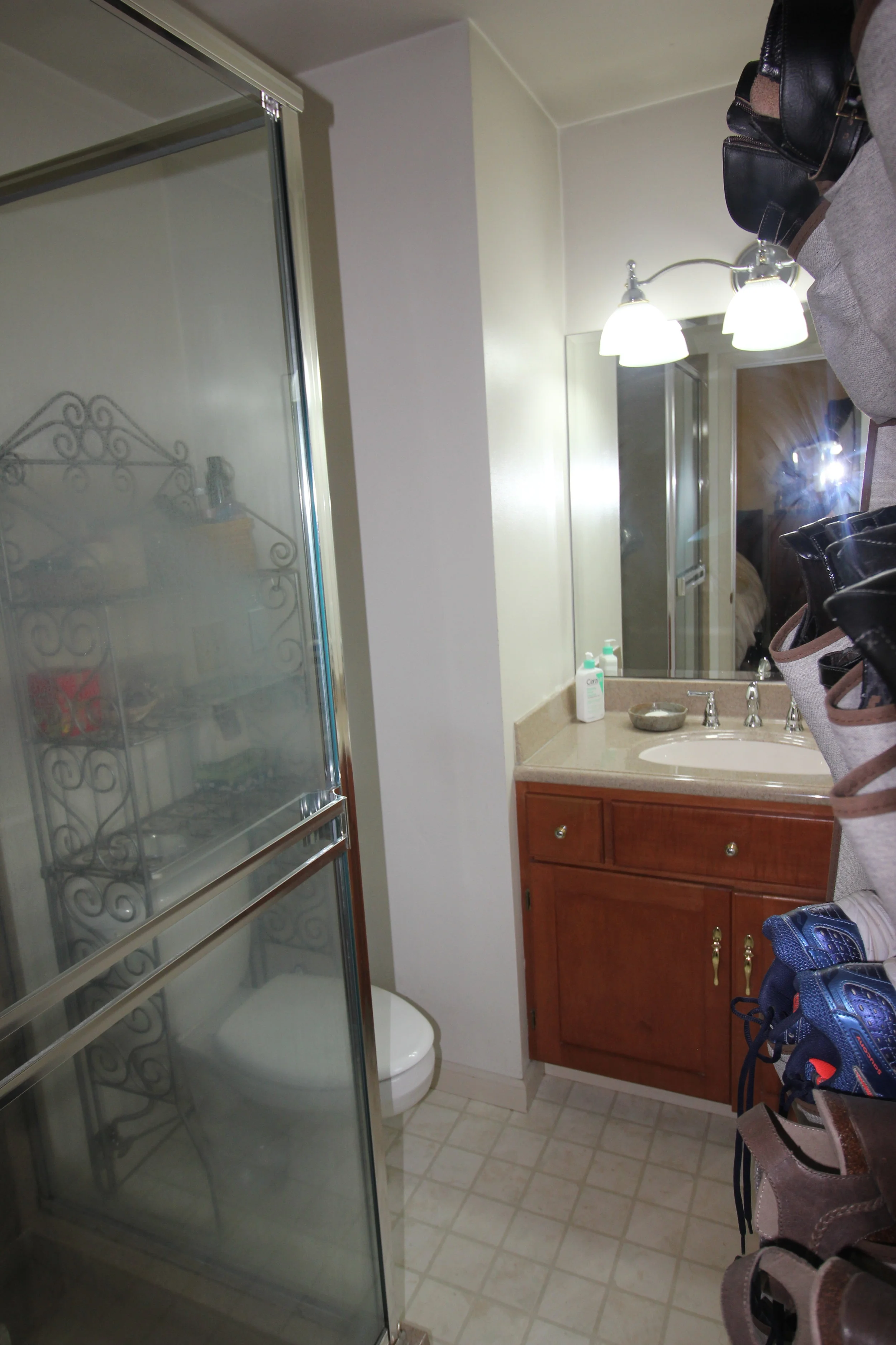 project guru bathroom remodel master bath before 1.JPG