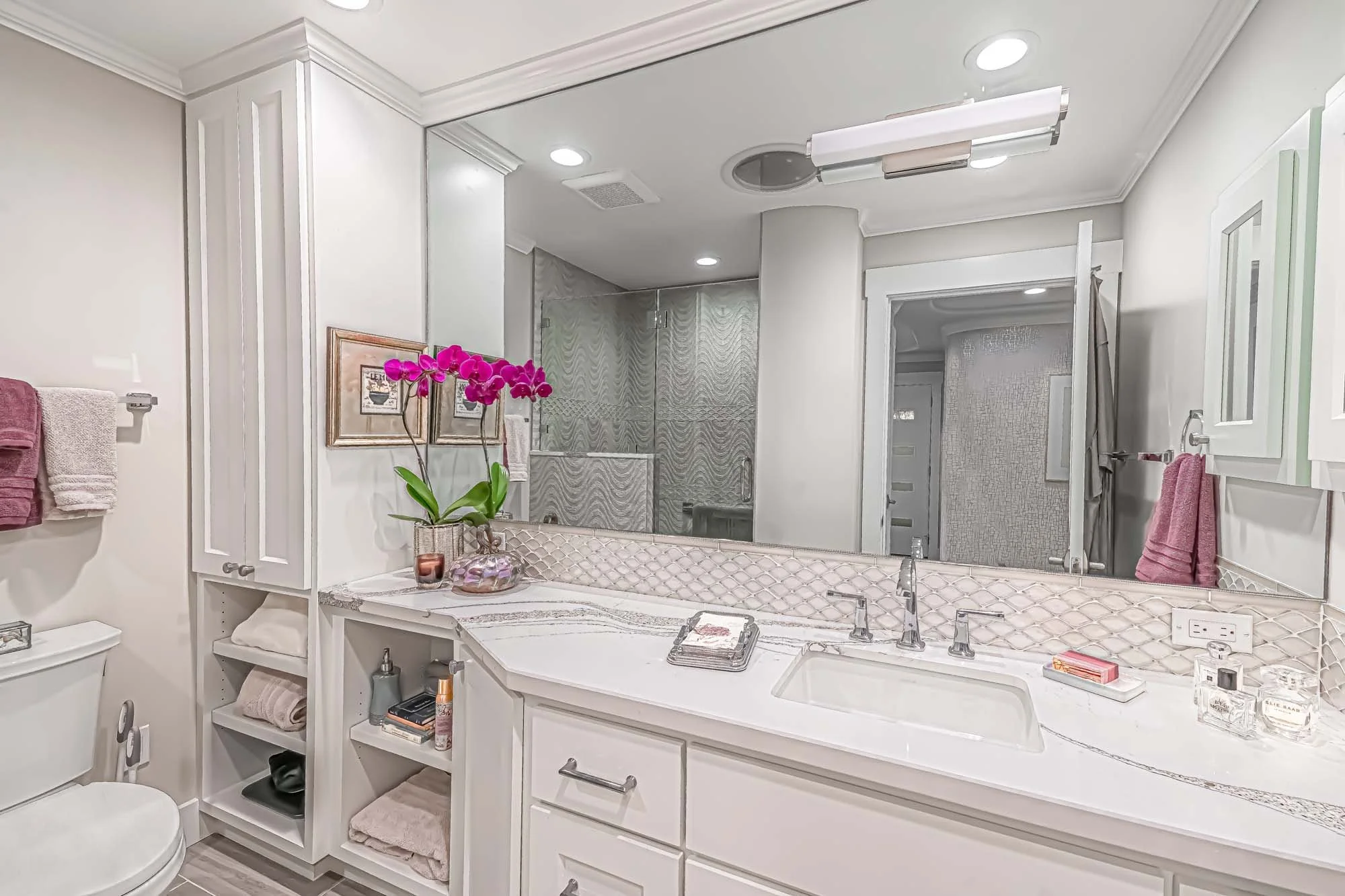 Louro_Transitional Home Renovation-023.jpg