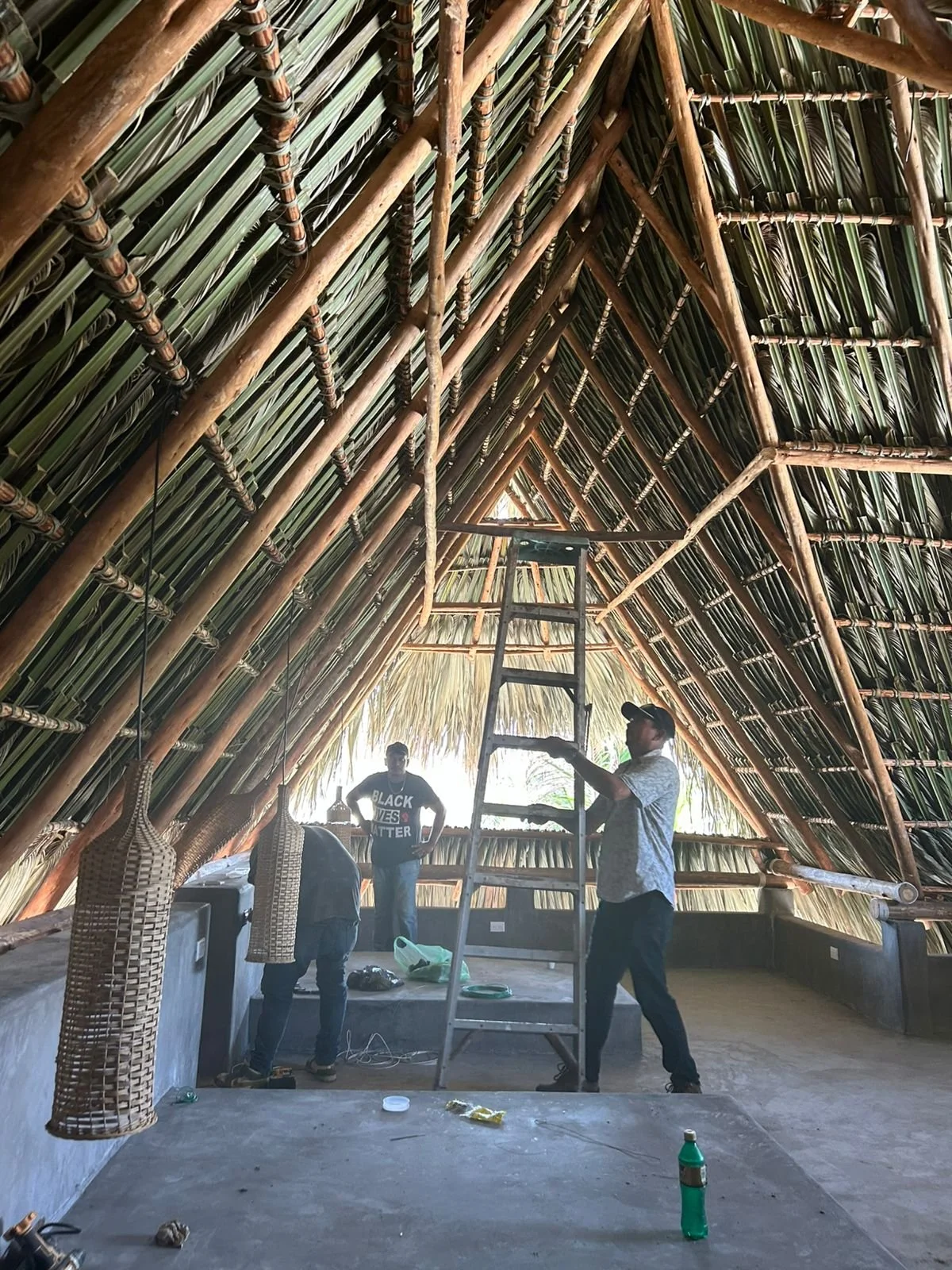 El Nido - Electricity Going in