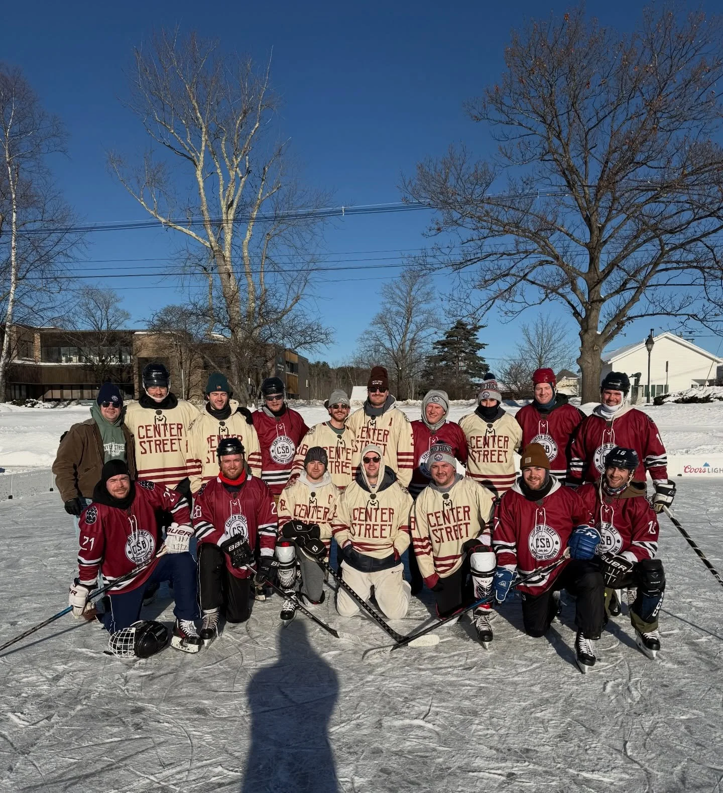 4-0? more like 4 and OH YEAH LETS GO 😎🍺🏒

Show your support for @csb_hockey as they head into the playoffs today! Come drink a beer with us 🍻