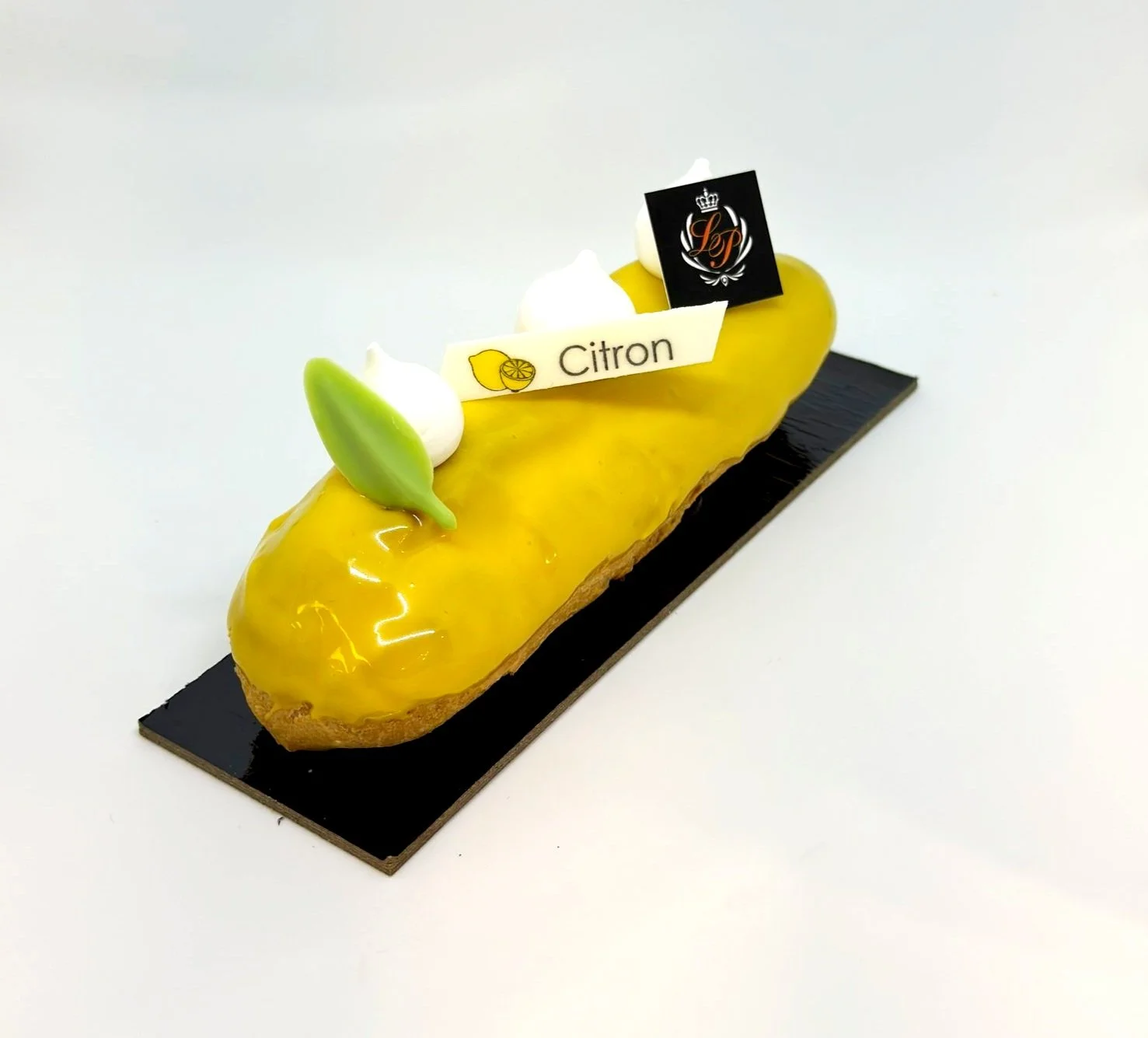 Lemon Eclair