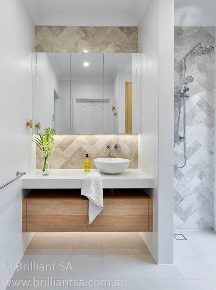 SILVER TRAVERTINE LIGHT CROSSCUT POLISHED (100x300x10).jpg