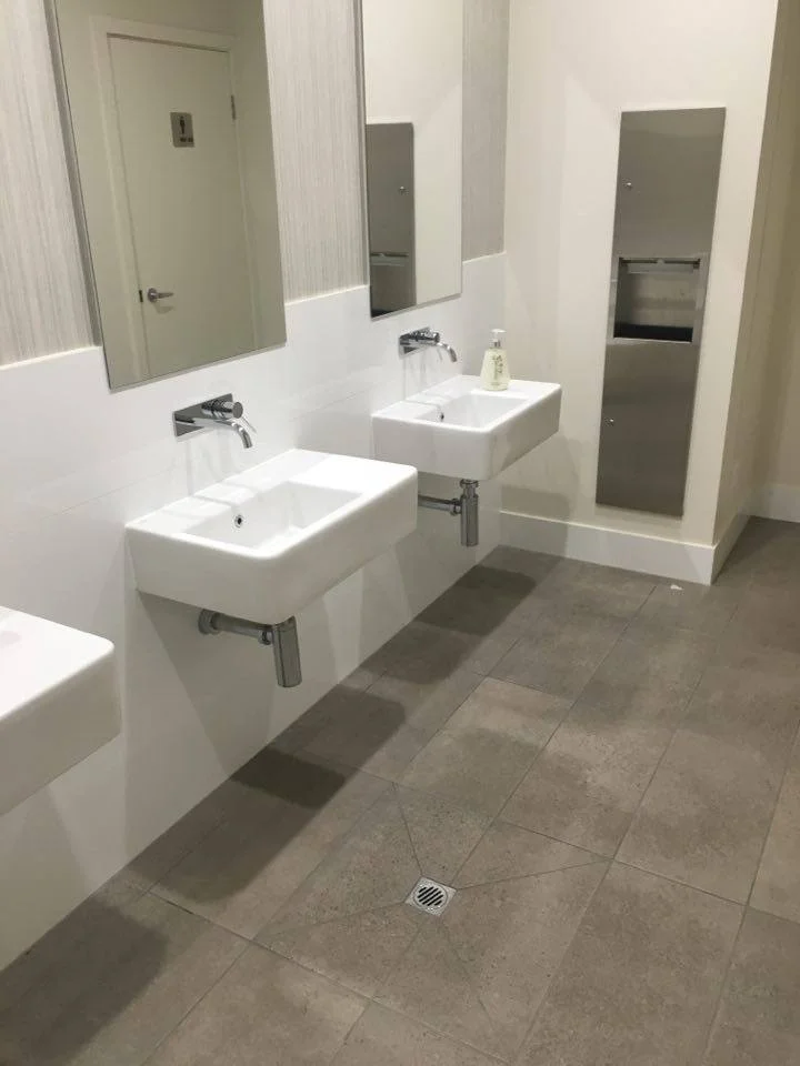 G9-3000 WHITE GLOSS RECTIFIED (300x900) 2.jpg