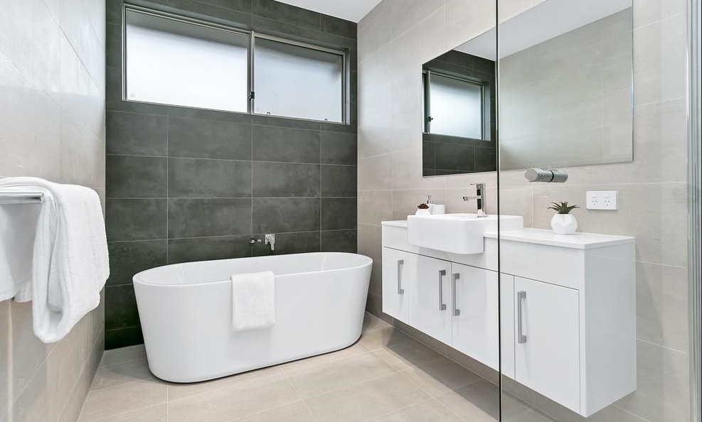 Everything You Need To Know About Choosing Bathroom Tiles Italia Ceramics - Grey Feature Wall Tiles Bathroom