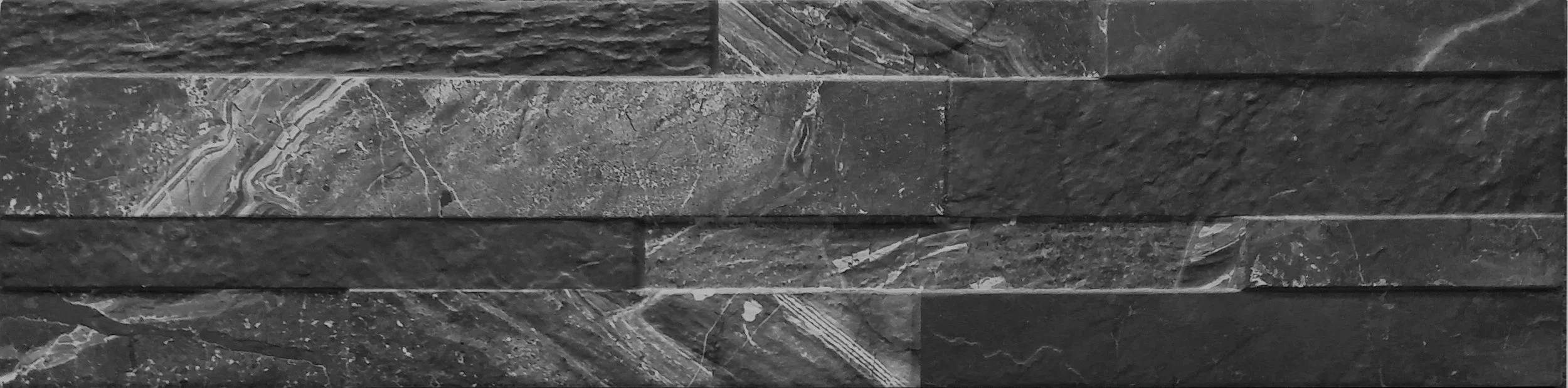 Pollino Black 15x61.jpg