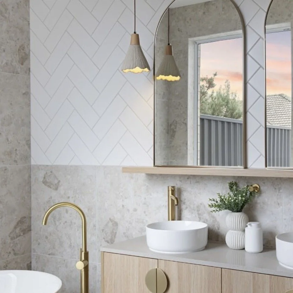 𝗜𝗻𝘀𝗽𝗶𝗿𝗲𝗱 𝗗𝗲𝘀𝗶𝗴𝗻, 𝗧𝗶𝗺𝗲𝗹𝗲𝘀𝘀 𝗕𝗲𝗮𝘂𝘁𝘆. 
A stunning mix of our Ceppo tiles lending depth and character, while the addition of simple white tile introduces a crisp, clean contrast. The result is a bathroom that balances classic b