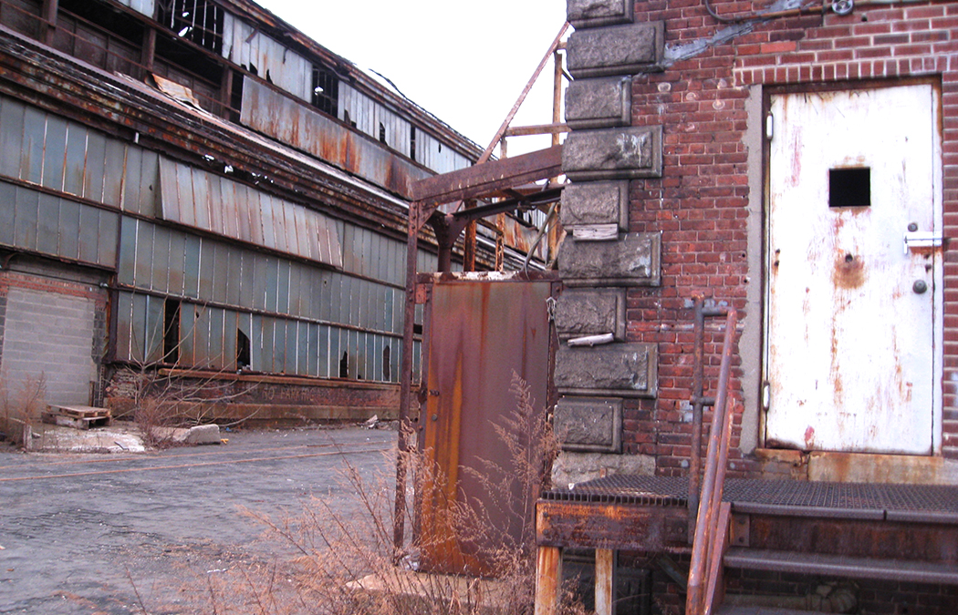 Brooklyn Navy Yard trace of past occupancy; the visible intersection of exterior and interior