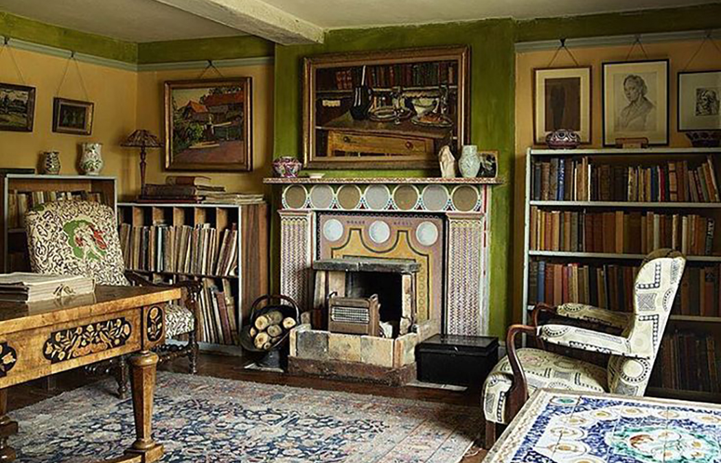Charleston Farmhouse, Lewes East Sussex summer home of Bloomsbury group members Duncan Grant and Vanessa Bell (sister of Virginia Woolf)
