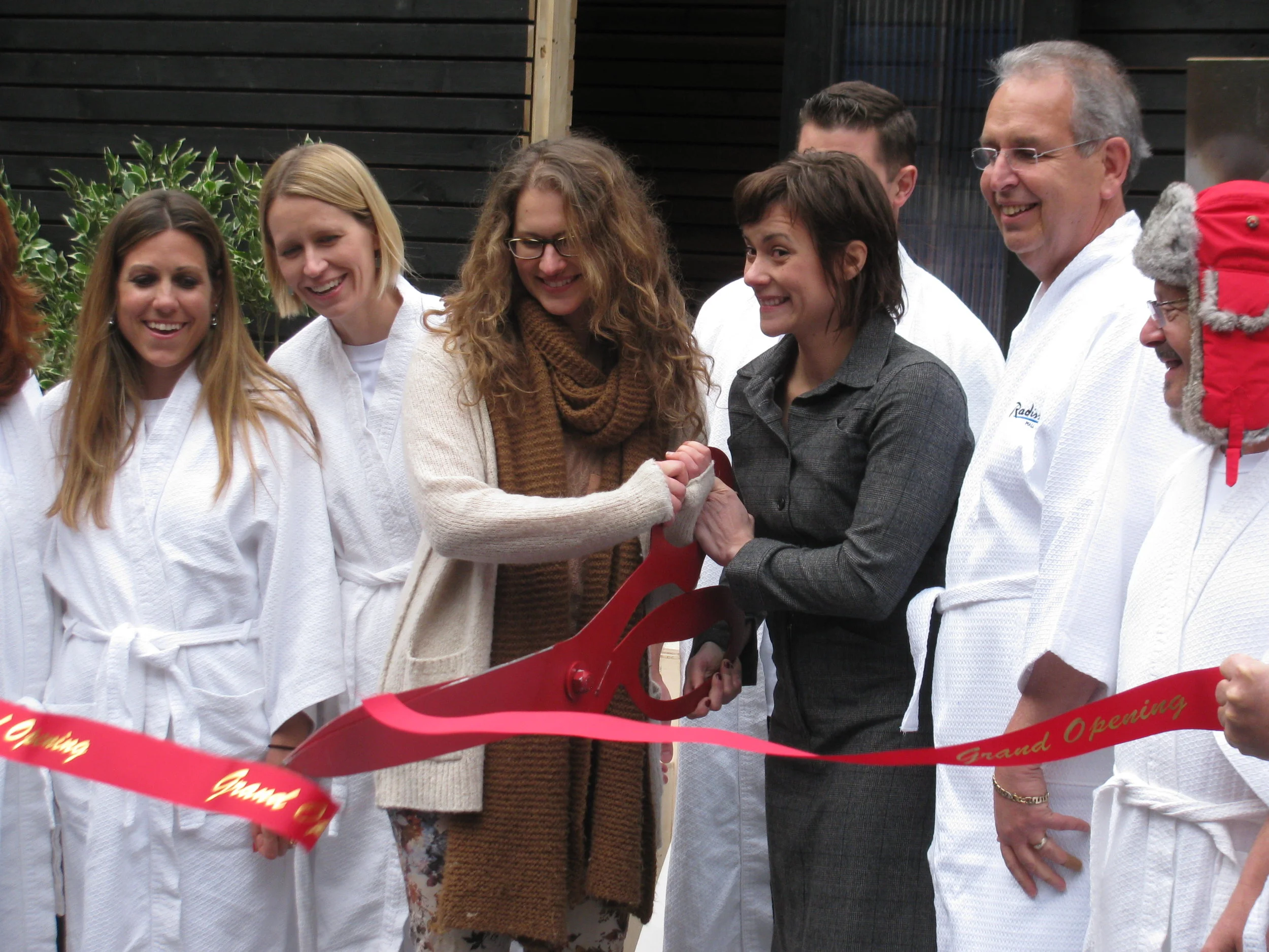 Ribbon Cutting at Rad Blu, Mall of America