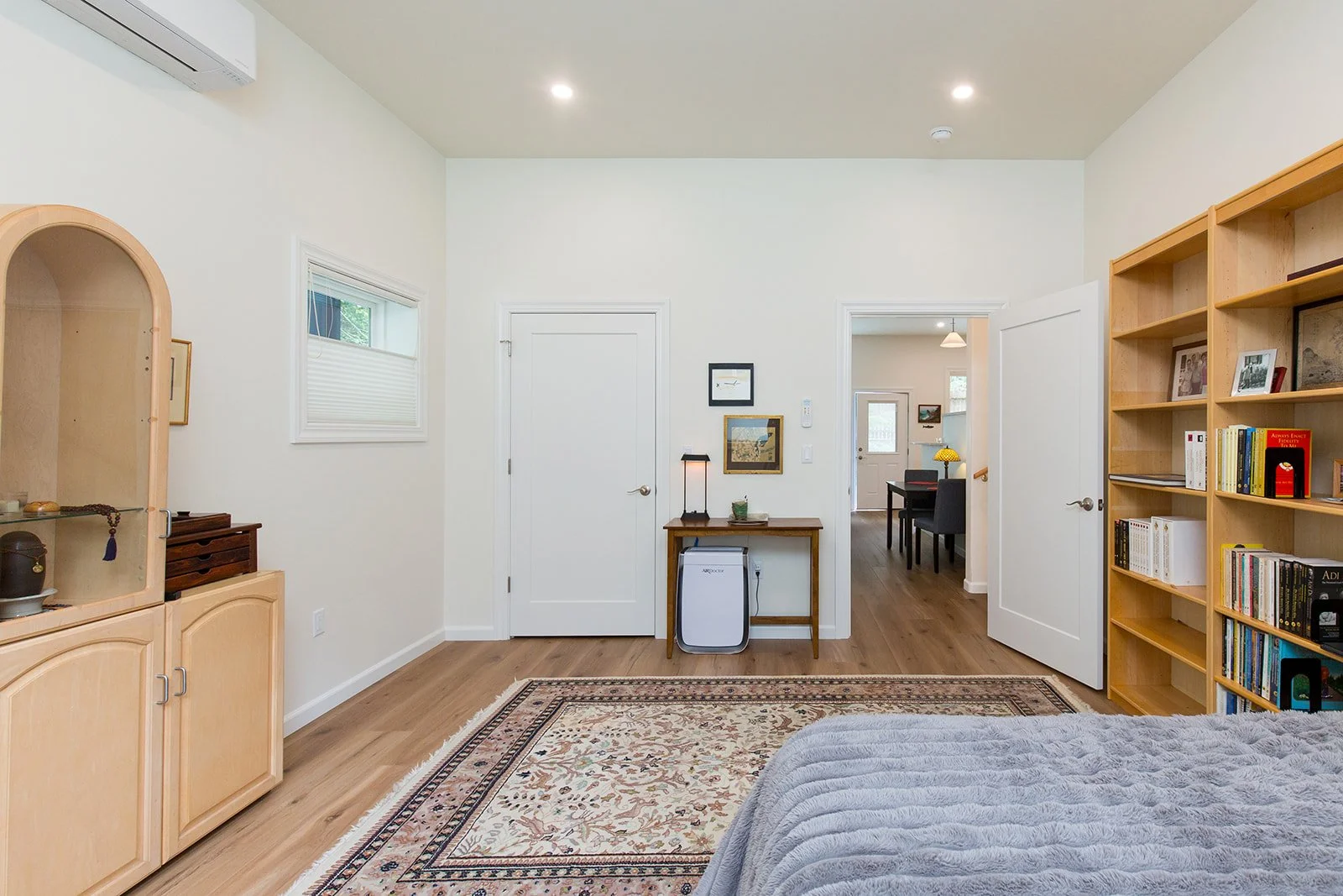 Bedroom 1.jpg