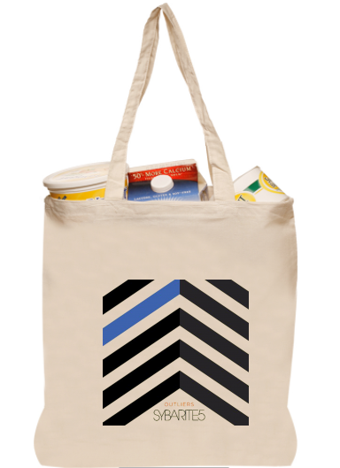 <b>OUTLIERS</b><br><small>Tote-bag<br></small><b>$15</b>