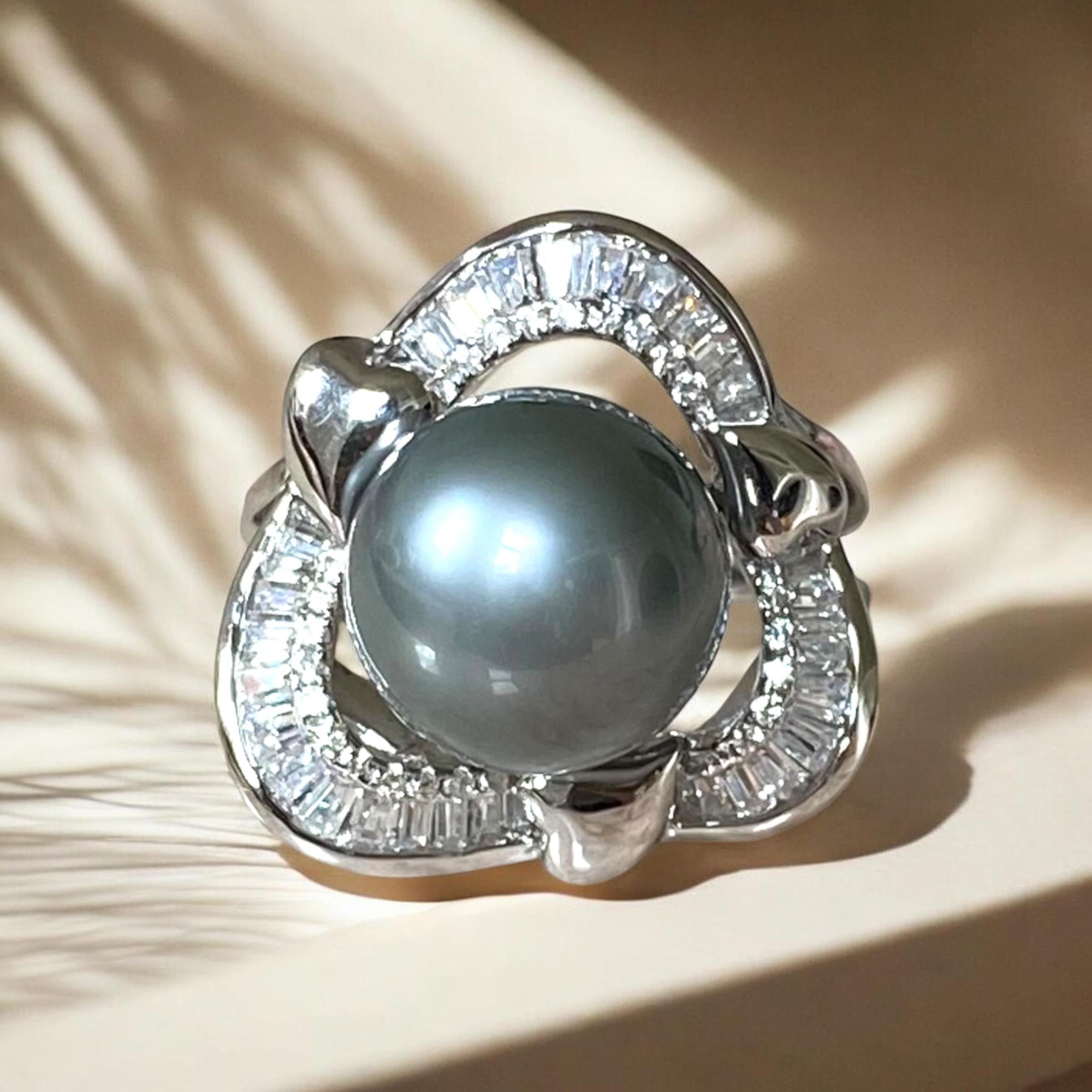 Tahitian, Grey Pearl Ring in Rhinestone Triangular-Halo Silver Setting, Size N