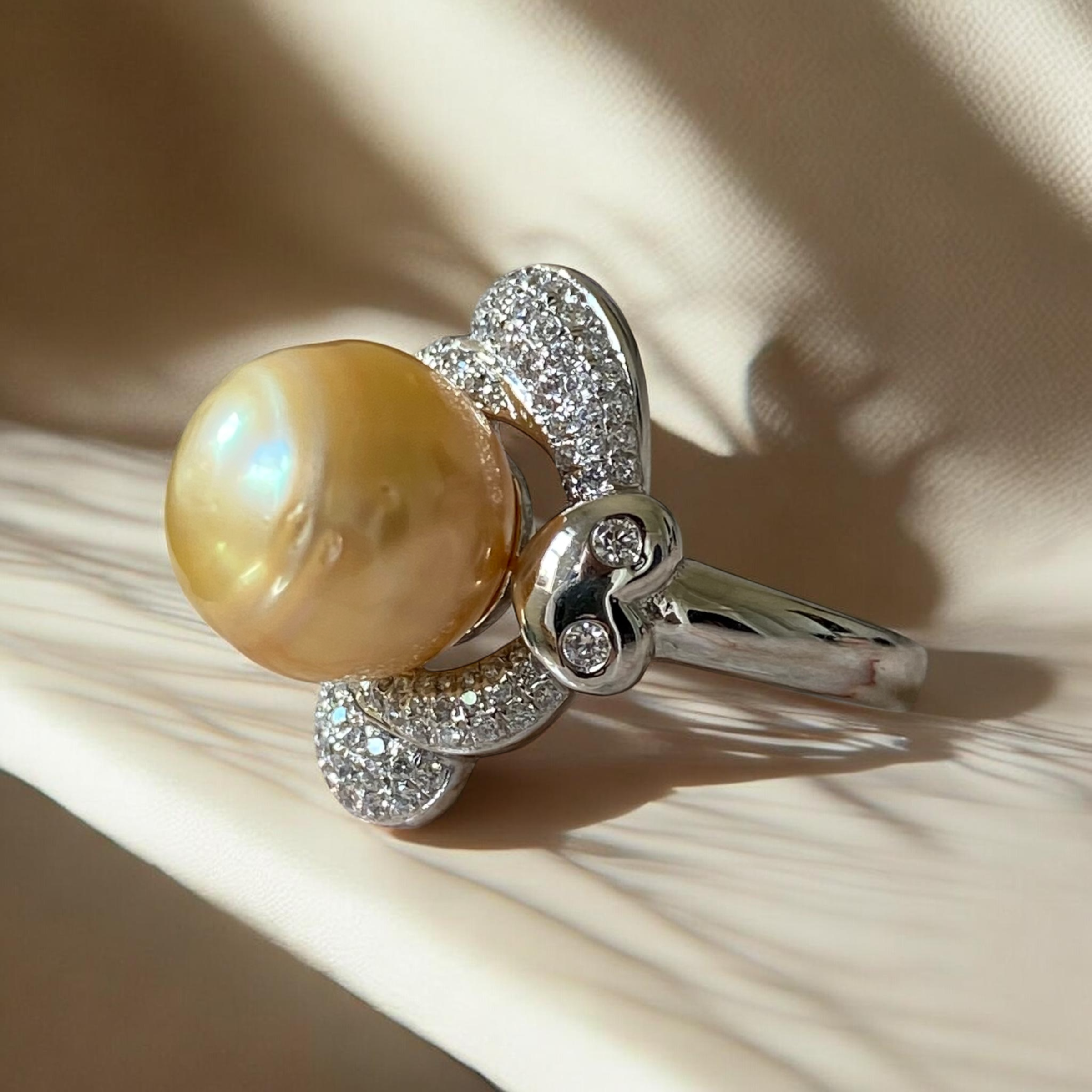 South Sea, Gold Pearl Ring in Silver Scalloped Halo Setting4.PNG