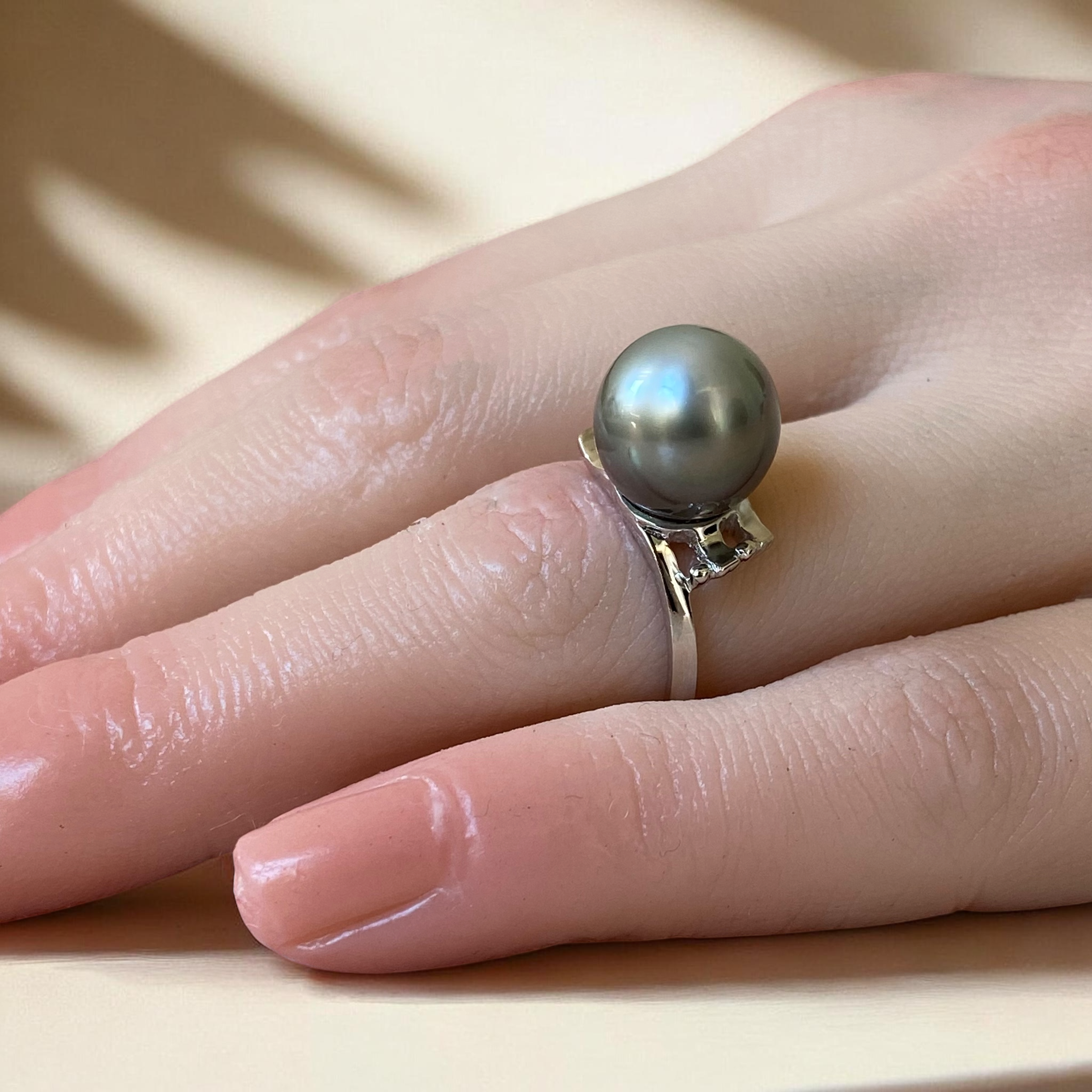 Tahitian, Grey Pearl Ring in Silver Setting8.PNG
