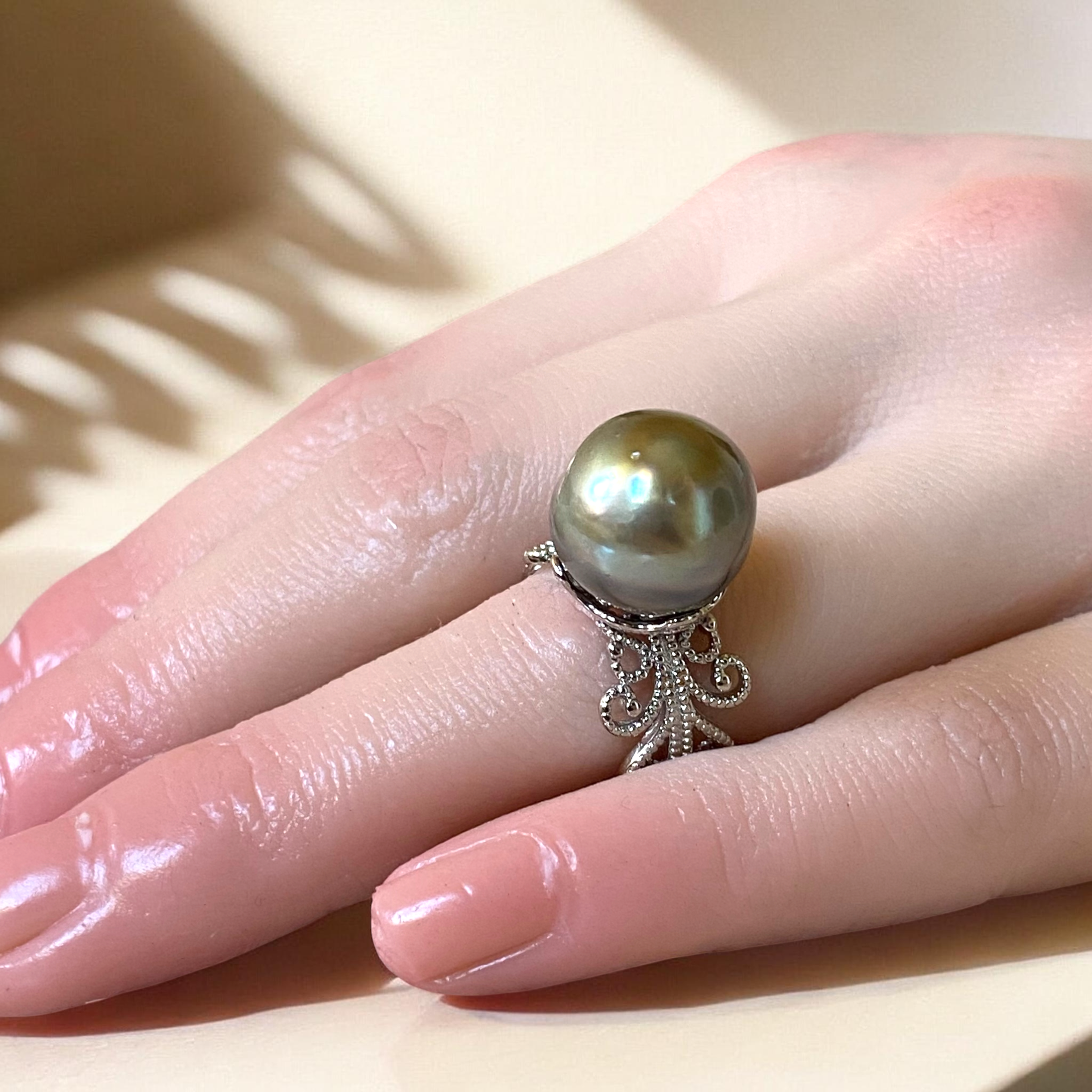 Extra Large, Tahitian, Peacock Pearl Ring in Silver Filigree Setting9.PNG